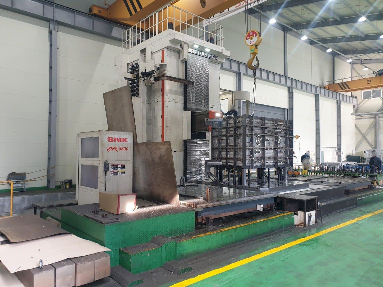 Prikaz  stroja SNK BFR-3500  sprijeda