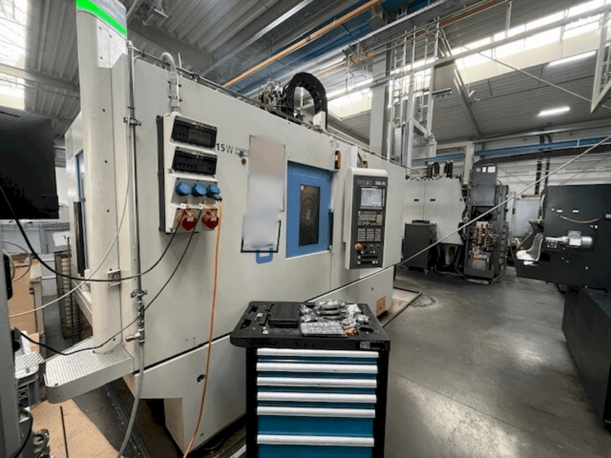 Prikaz  stroja CHIRON FZ 15 W Magnum HS  sprijeda