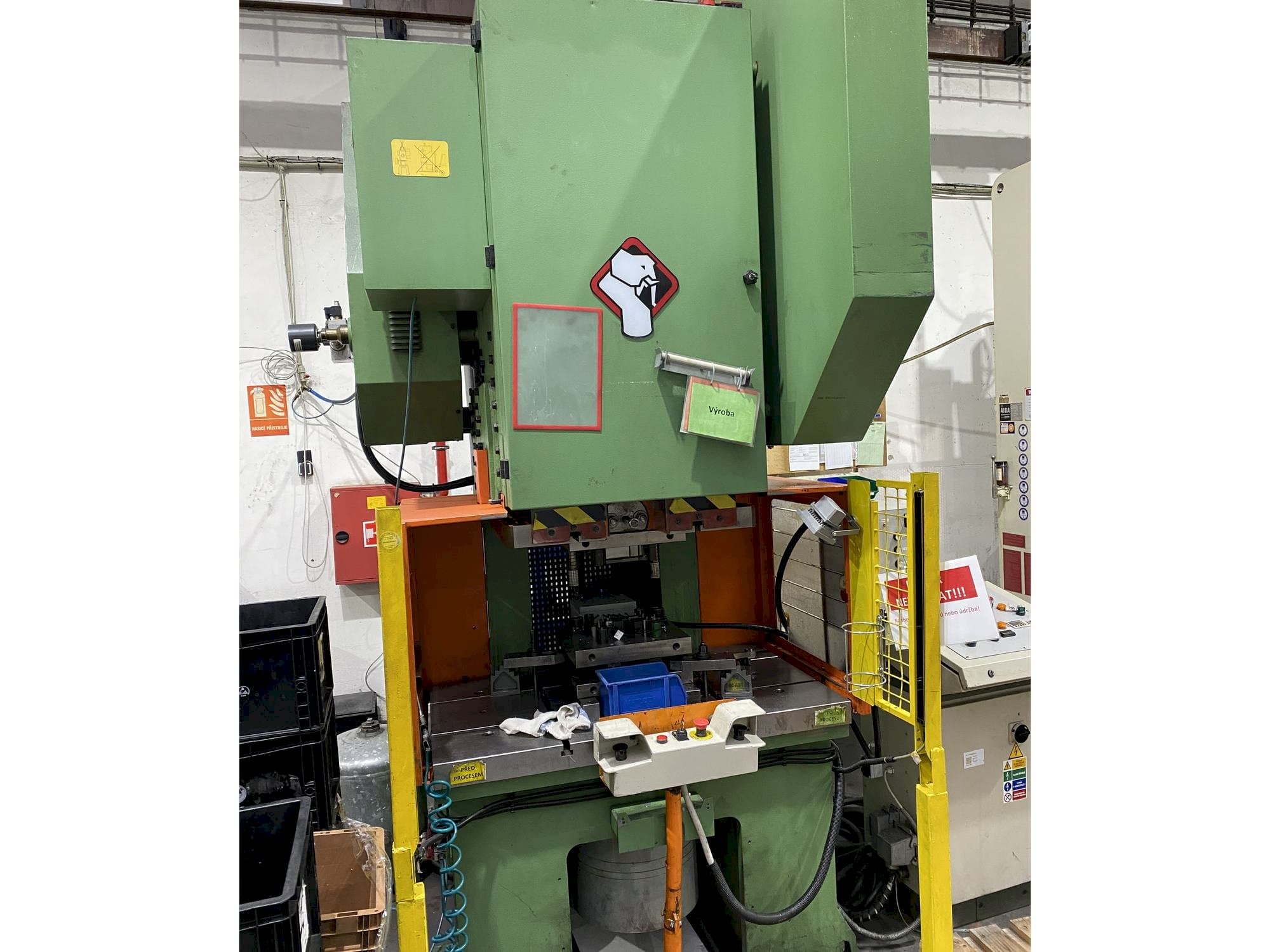 Prikaz  stroja SANGIACOMO T 130R CE  sprijeda