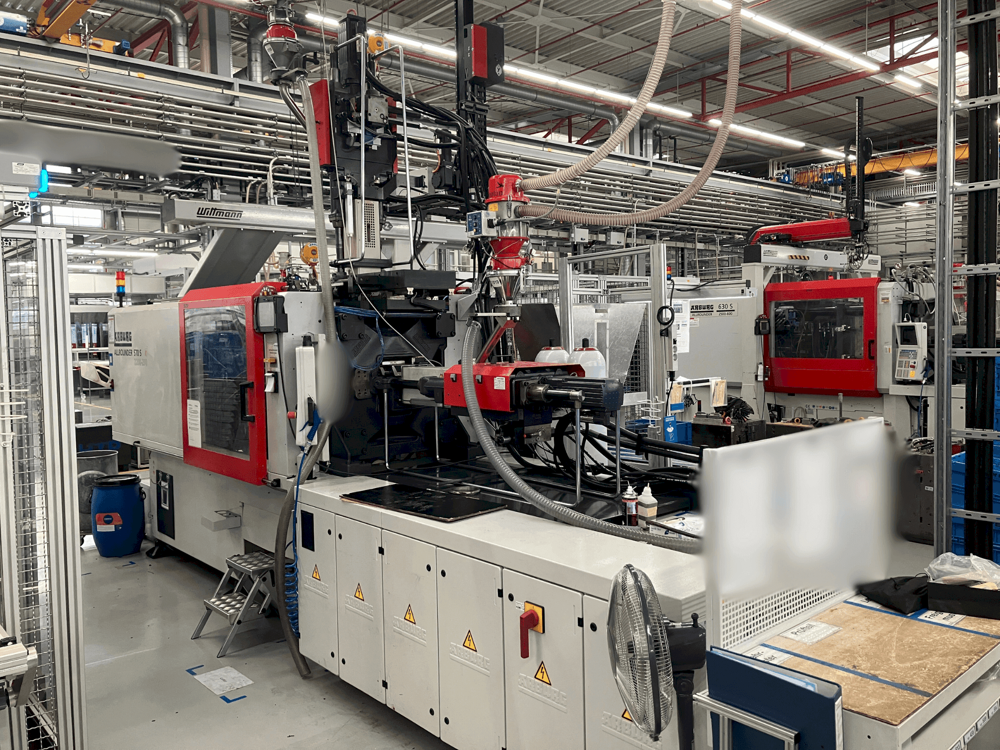 Prikaz  stroja Arburg Allrounder 570 S 2200-290 / 170  sprijeda