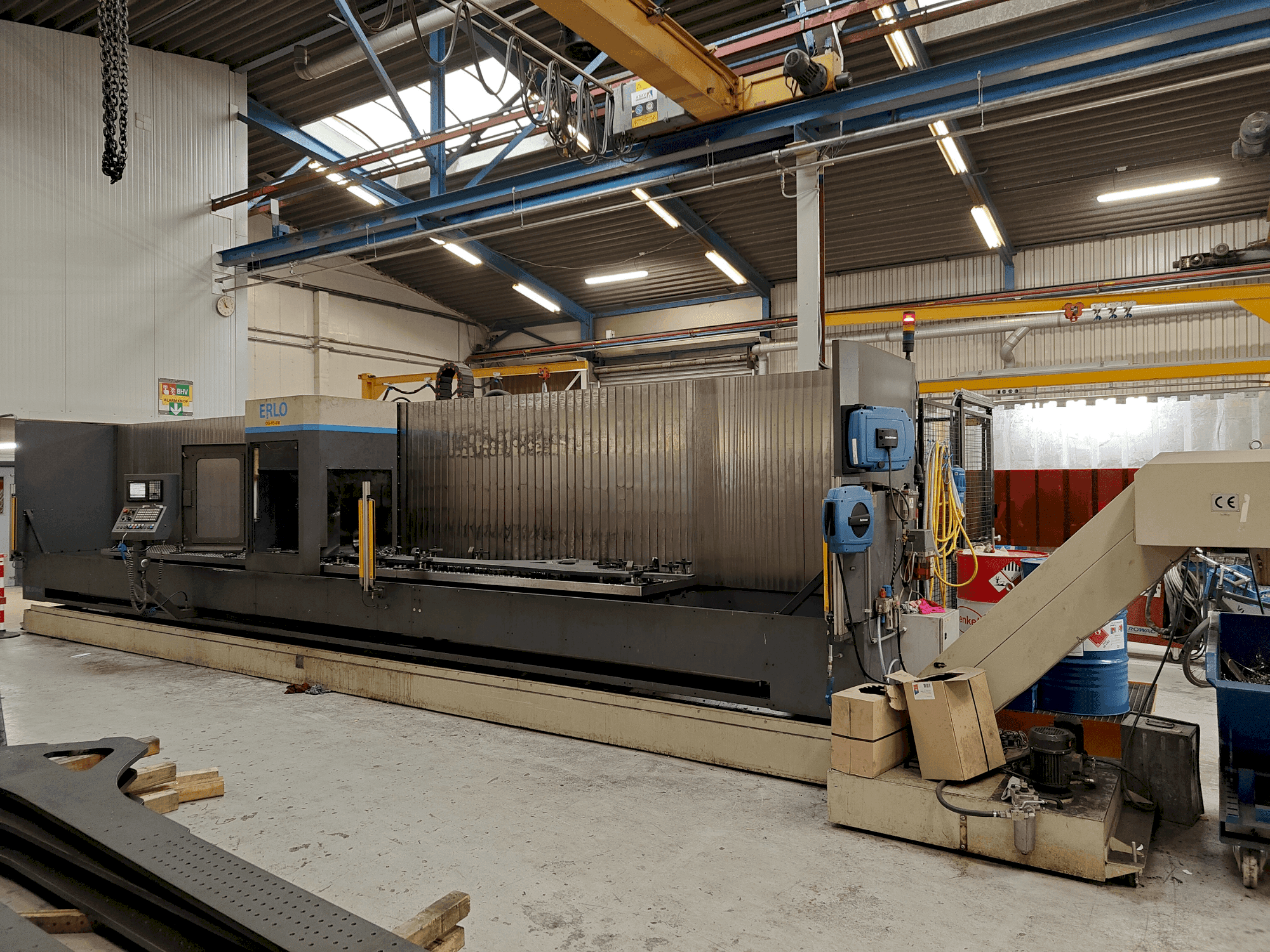 Prikaz  stroja Erlo TH-40  sprijeda