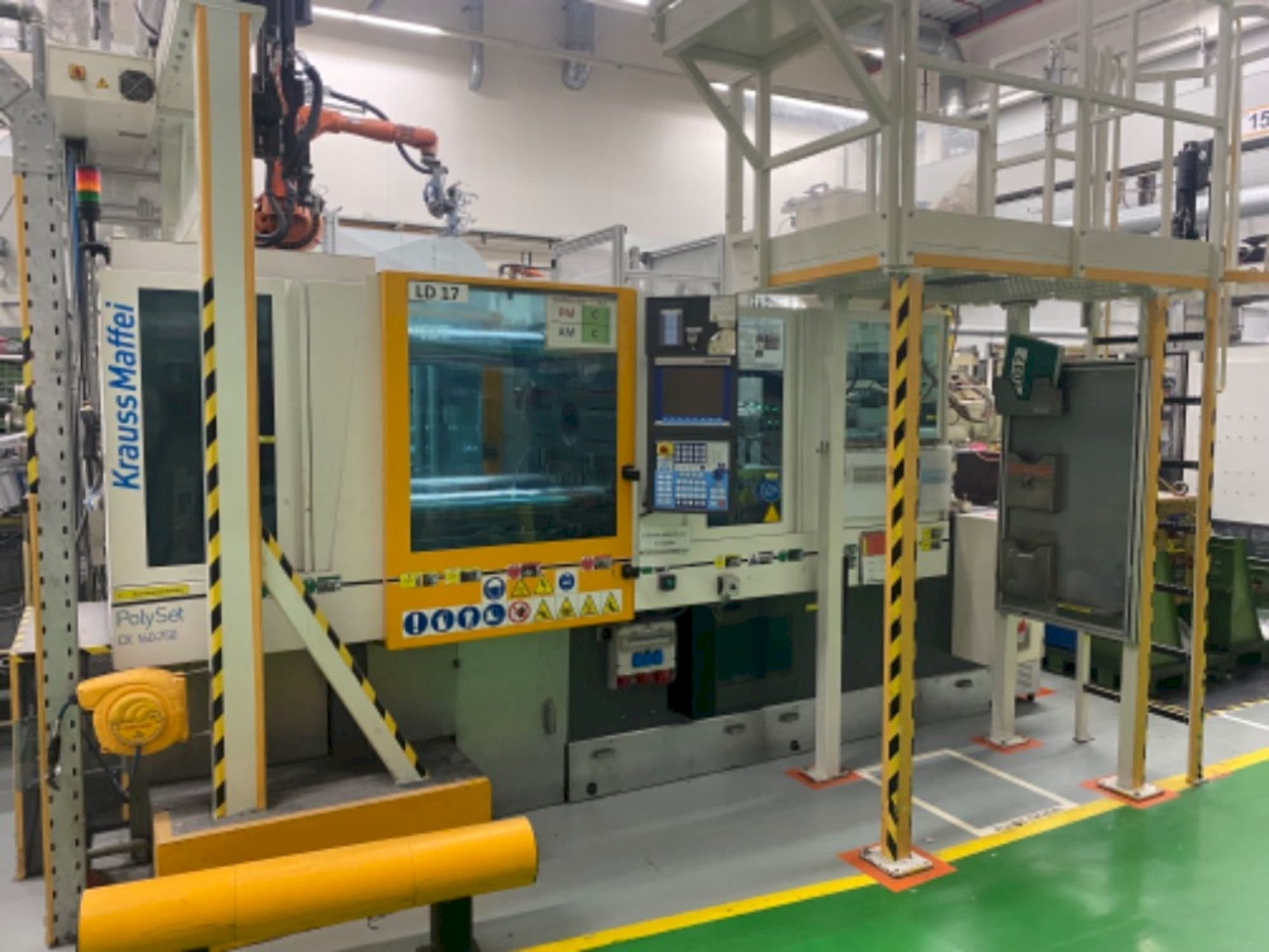 Prikaz stroja Krauss Maffei 160/750 CX POL sprijeda
