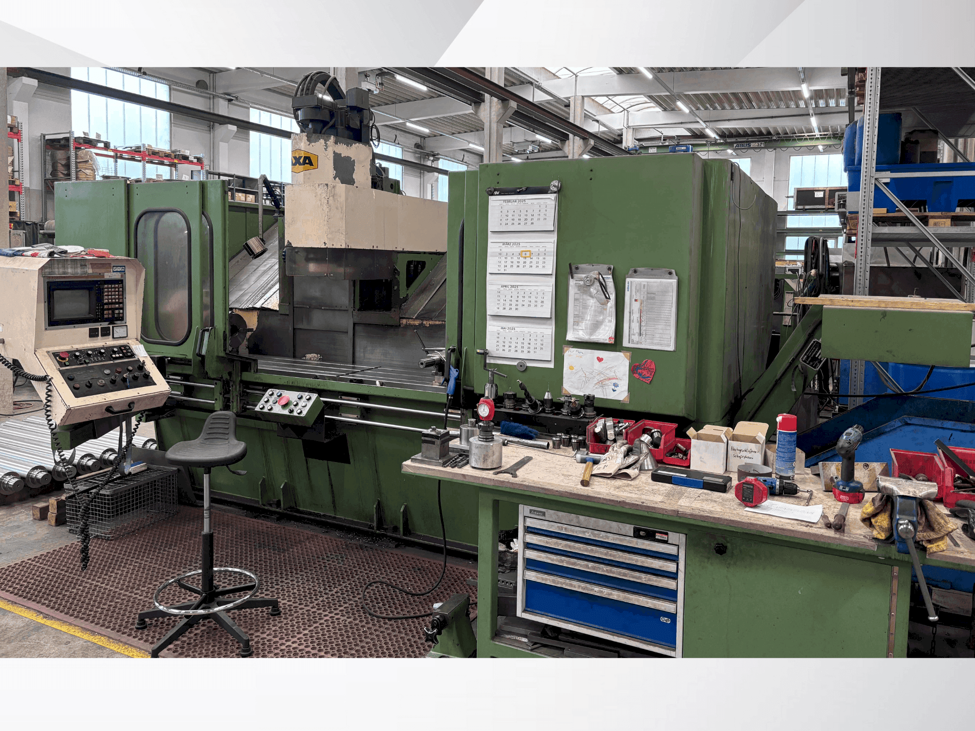 Prikaz  stroja AXA VSC 2 M  sprijeda