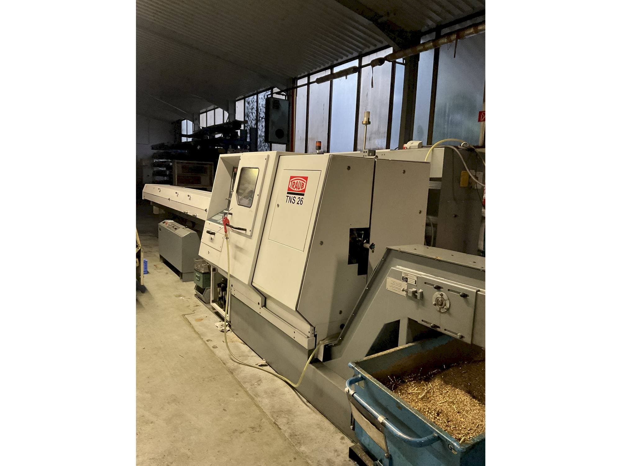 Prikaz  stroja TRAUB TNS 26 DGY  sprijeda