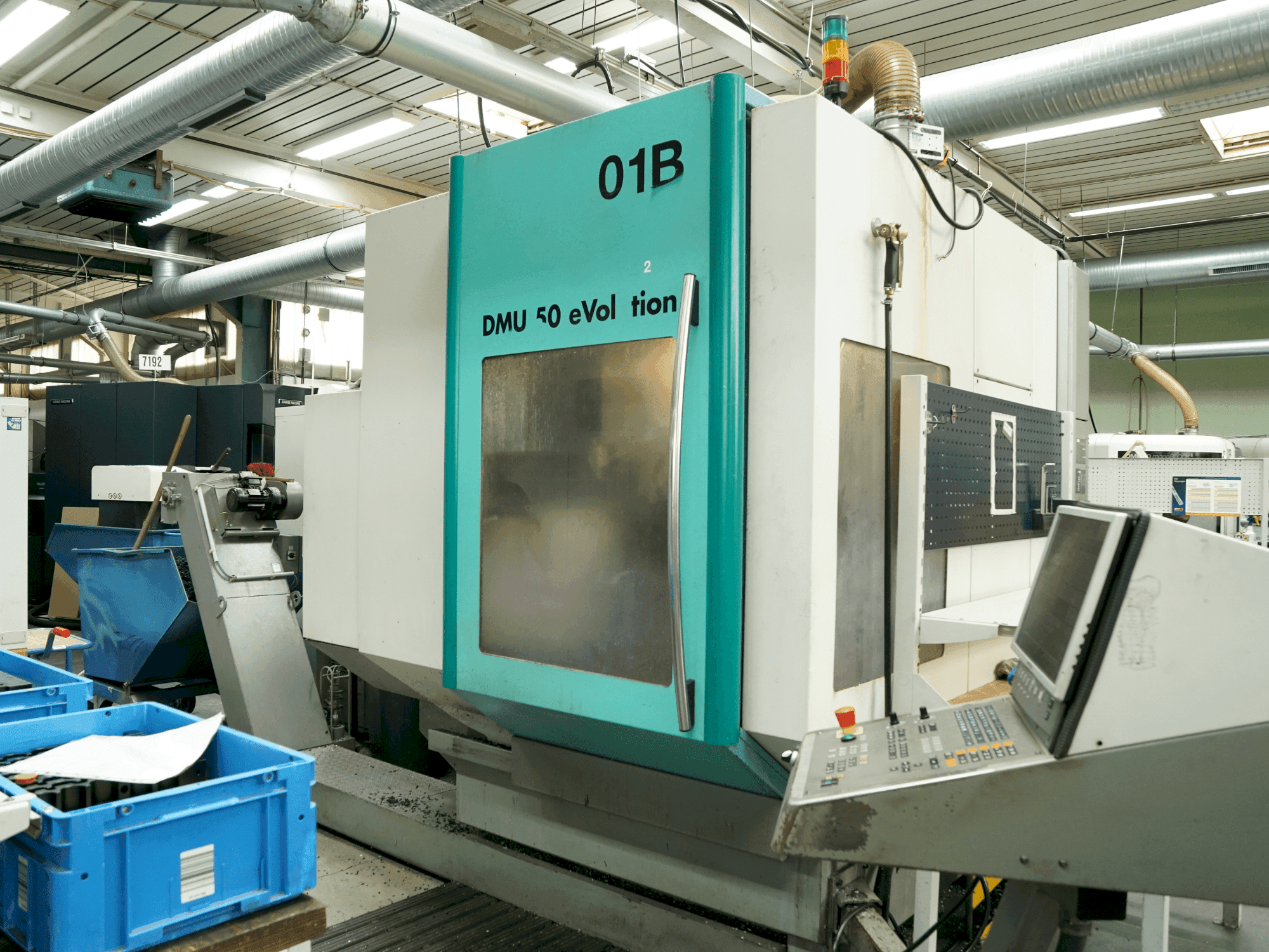 Prikaz  stroja DECKEL MAHO DMU 50 Evolution (2000)  sprijeda