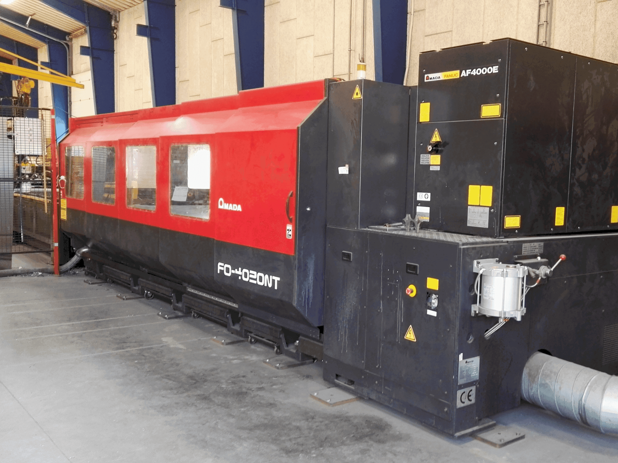 Prikaz  stroja AMADA FO-4020NT (2005)  sprijeda