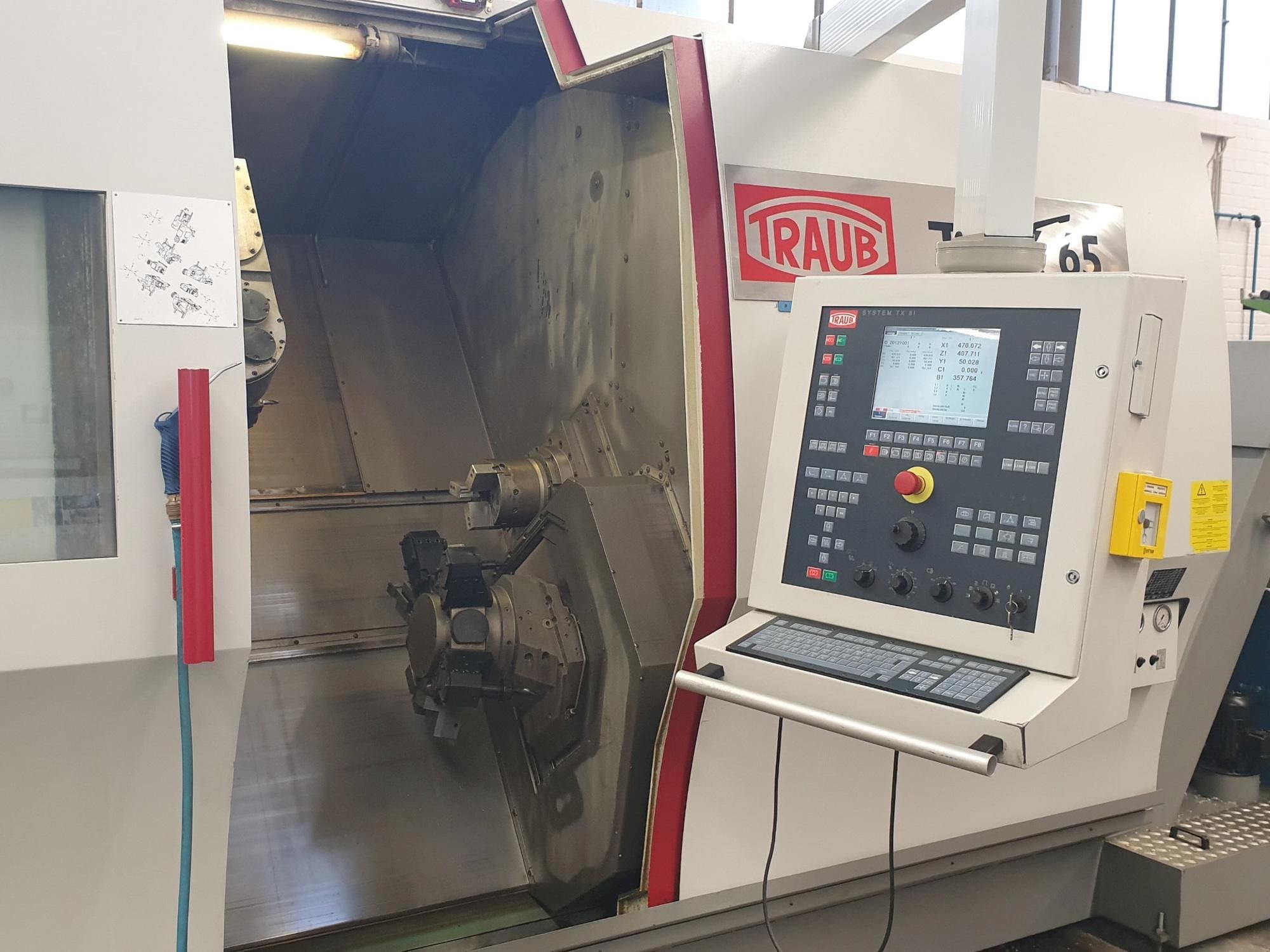 Prikaz  stroja TRAUB TNX 65  sprijeda