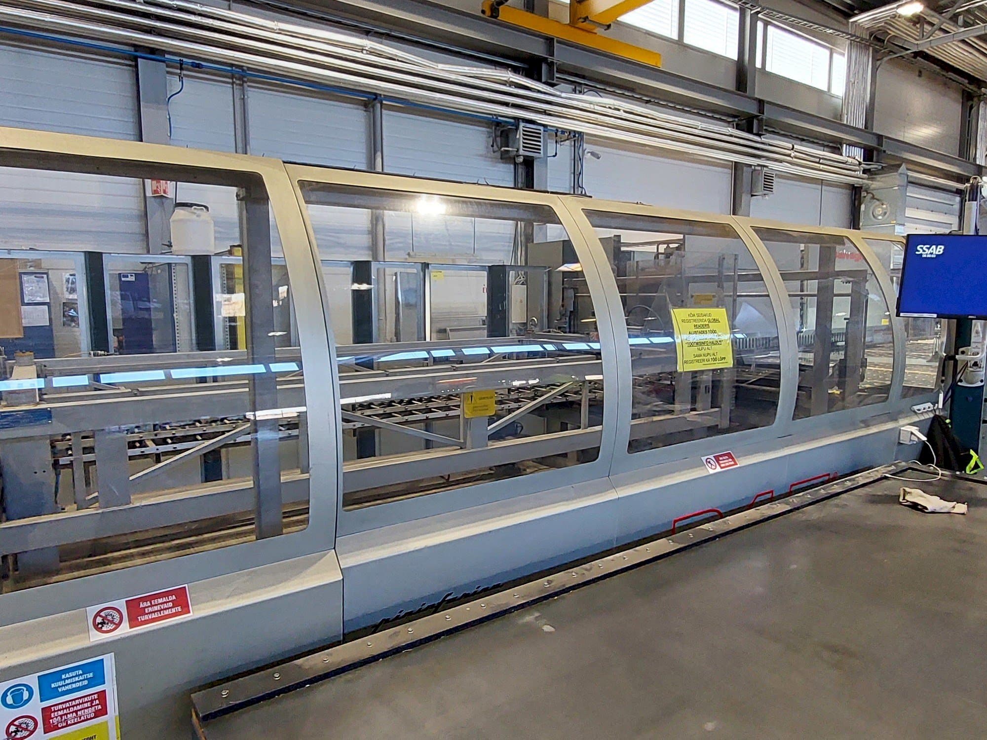 Prikaz  stroja Salvagnini S4 0929 + P4 line  sprijeda