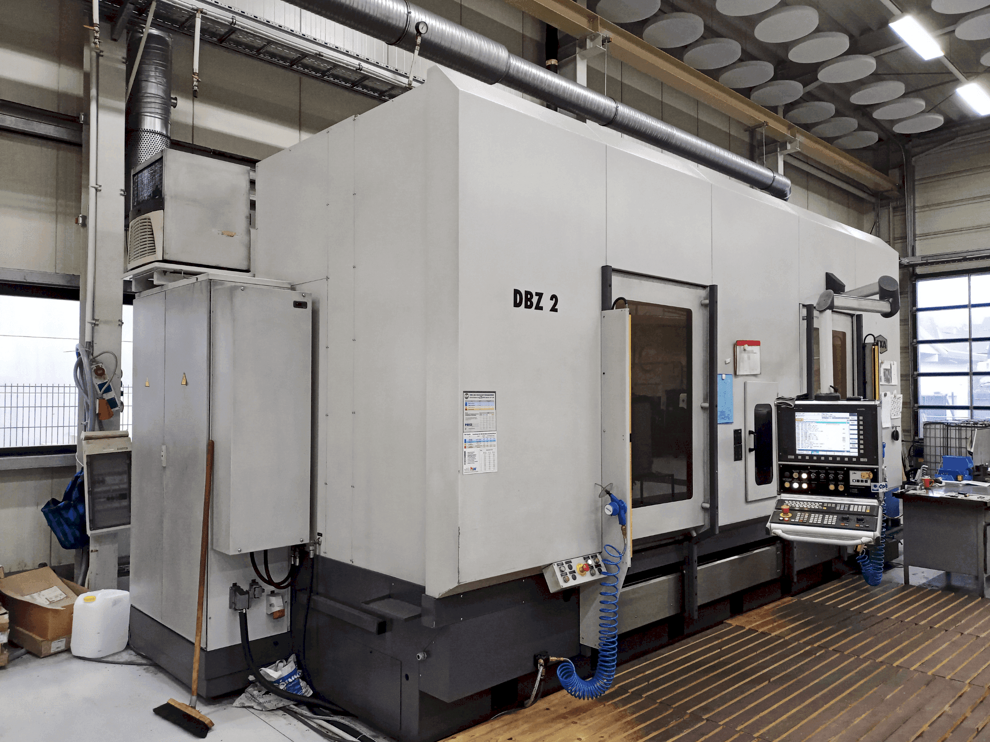 Prikaz  stroja AXA DBZ 2 / 50  sprijeda