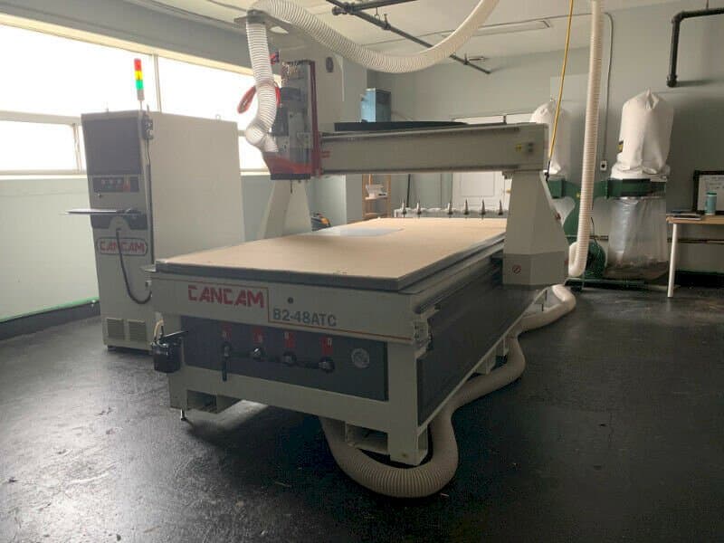 Prikaz stroja CanCam B2-48 ATC sprijeda