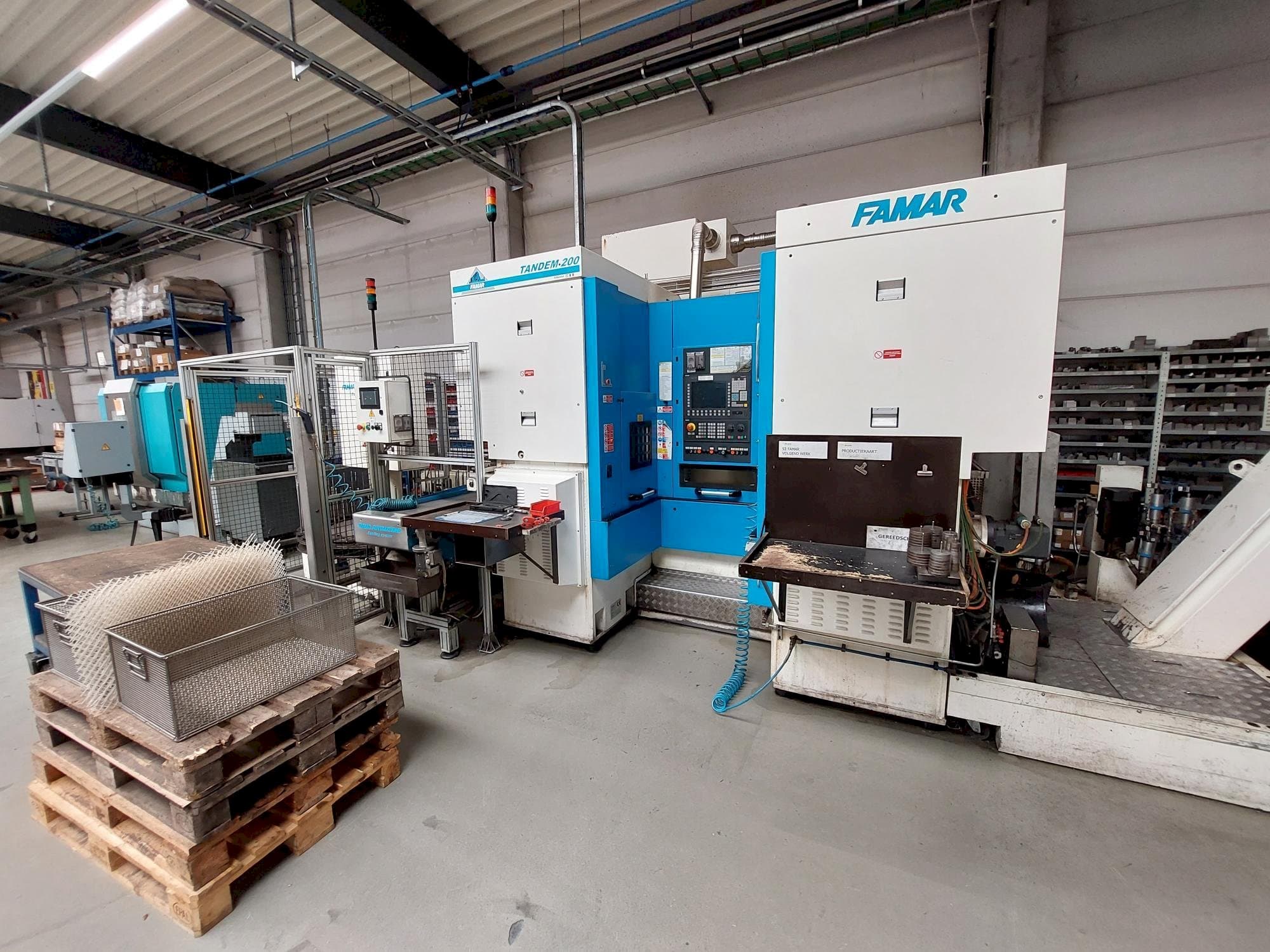 Prikaz  stroja Famar Tandem 200  sprijeda