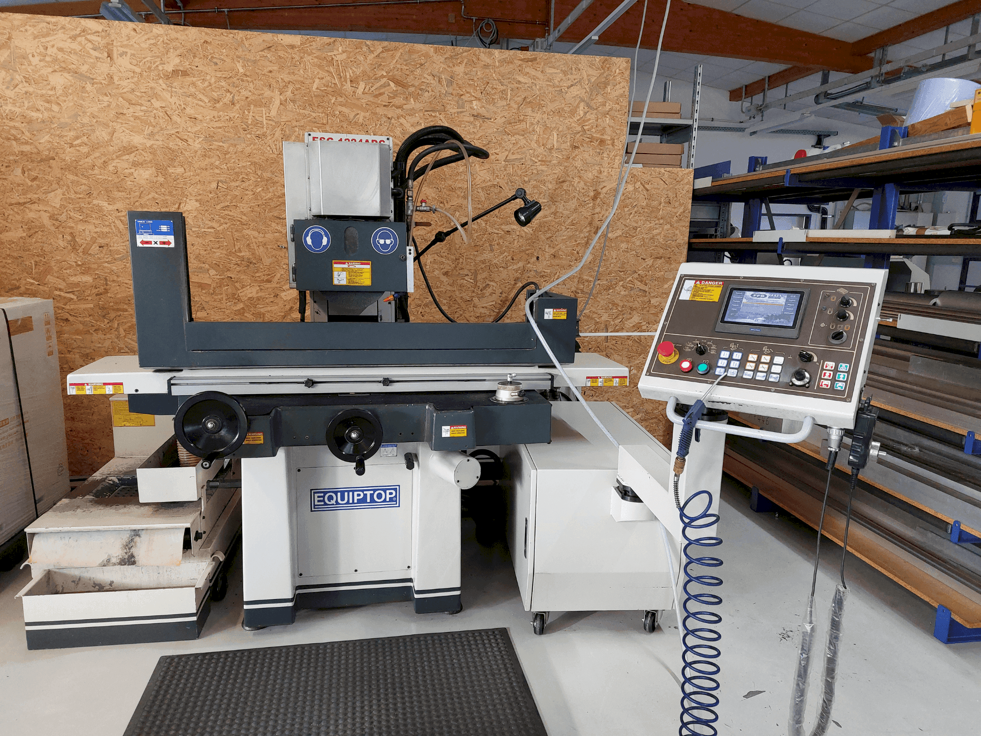 Prikaz  stroja EQUIPTOP ESG-1224 ADC  sprijeda