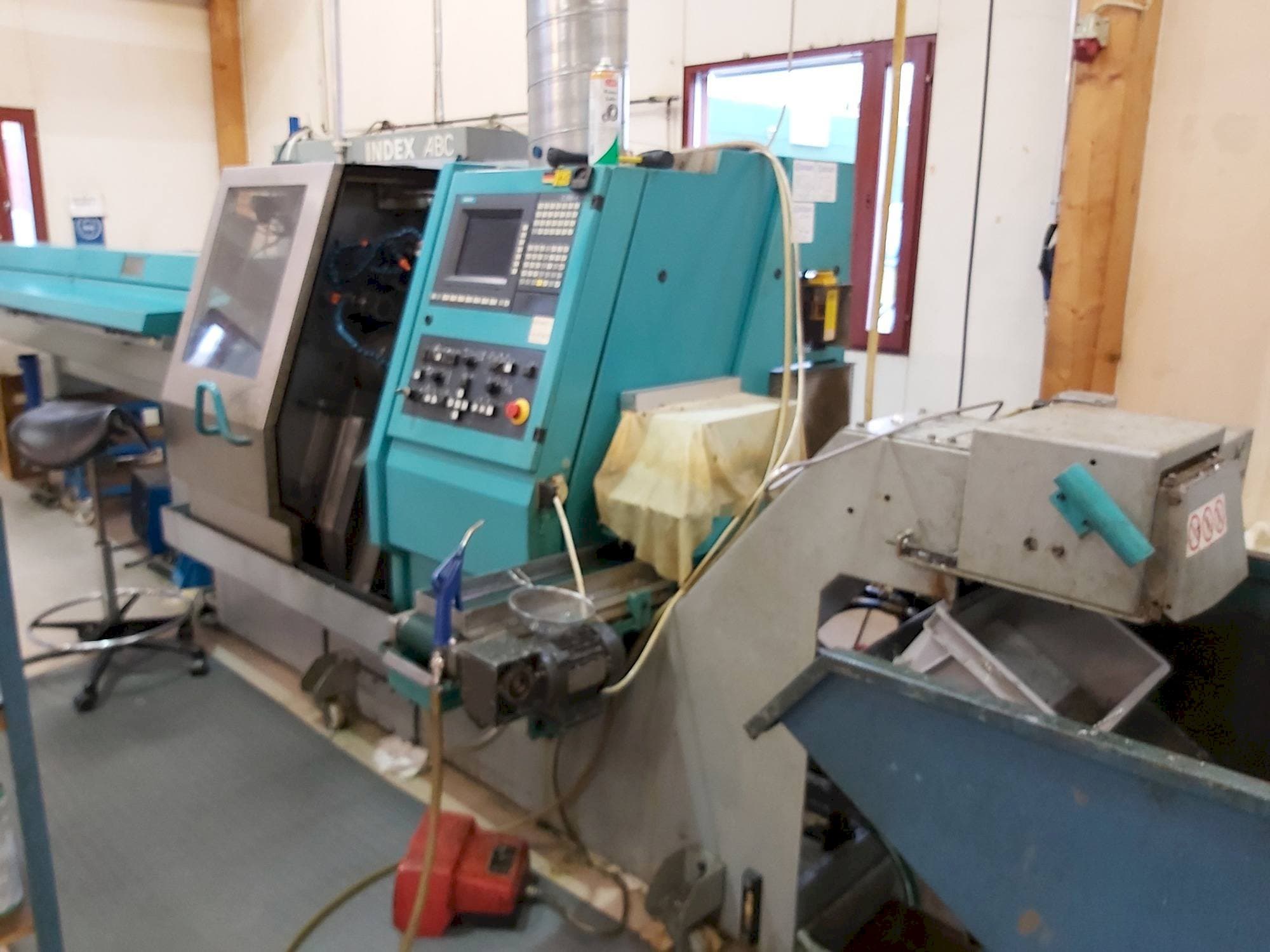 Prikaz  stroja Index ABC  sprijeda