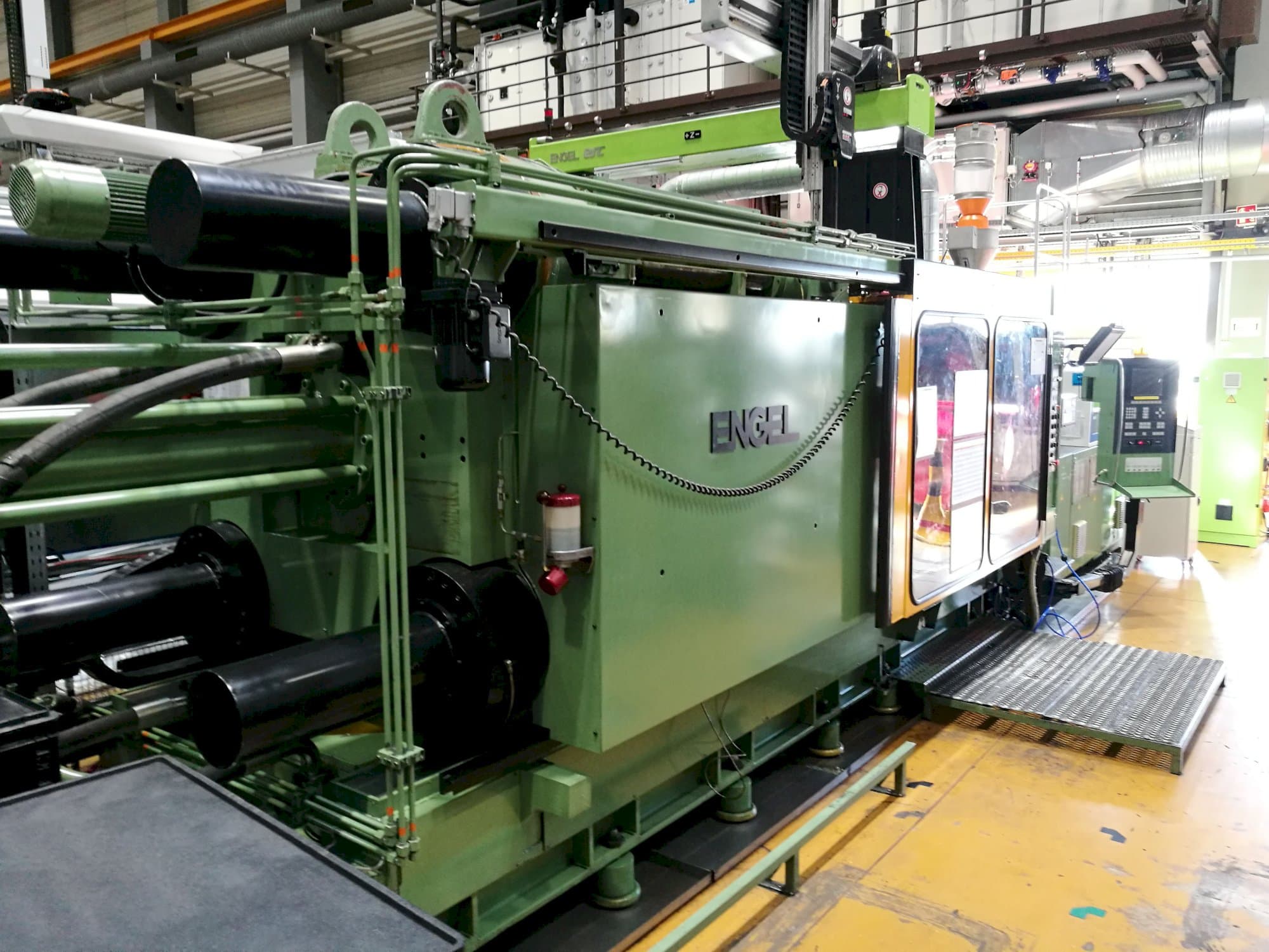 Prikaz  stroja ENGEL ES 4400/800 zdesna