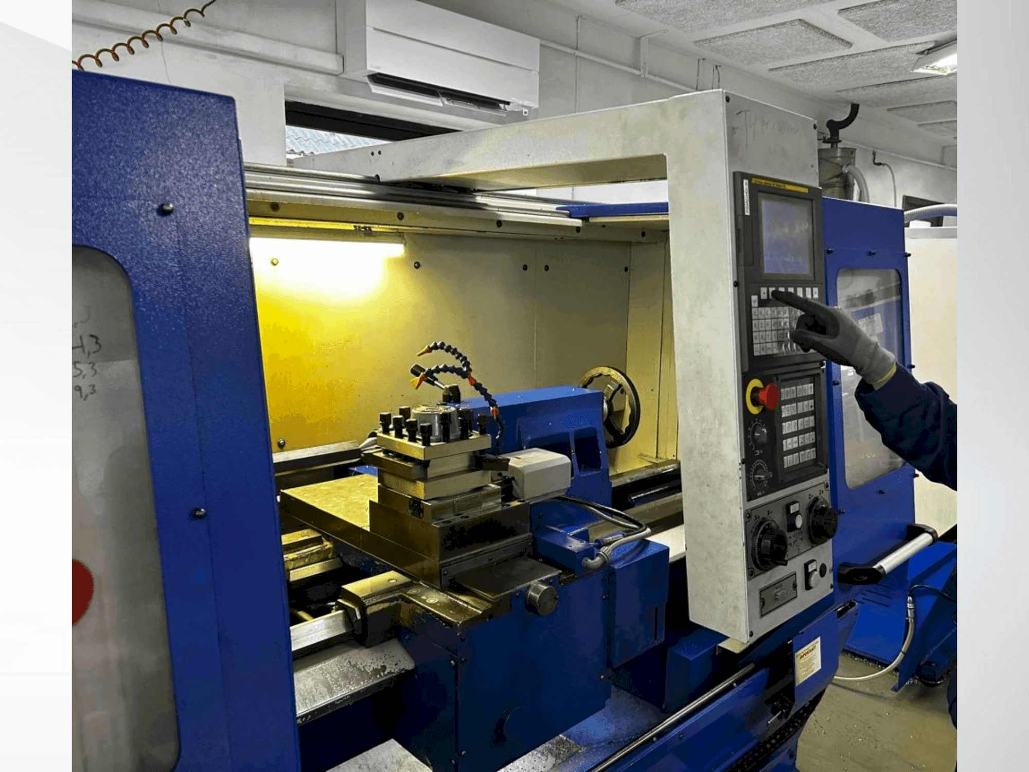 Prikaz  stroja Pinacho SMART 260  sprijeda