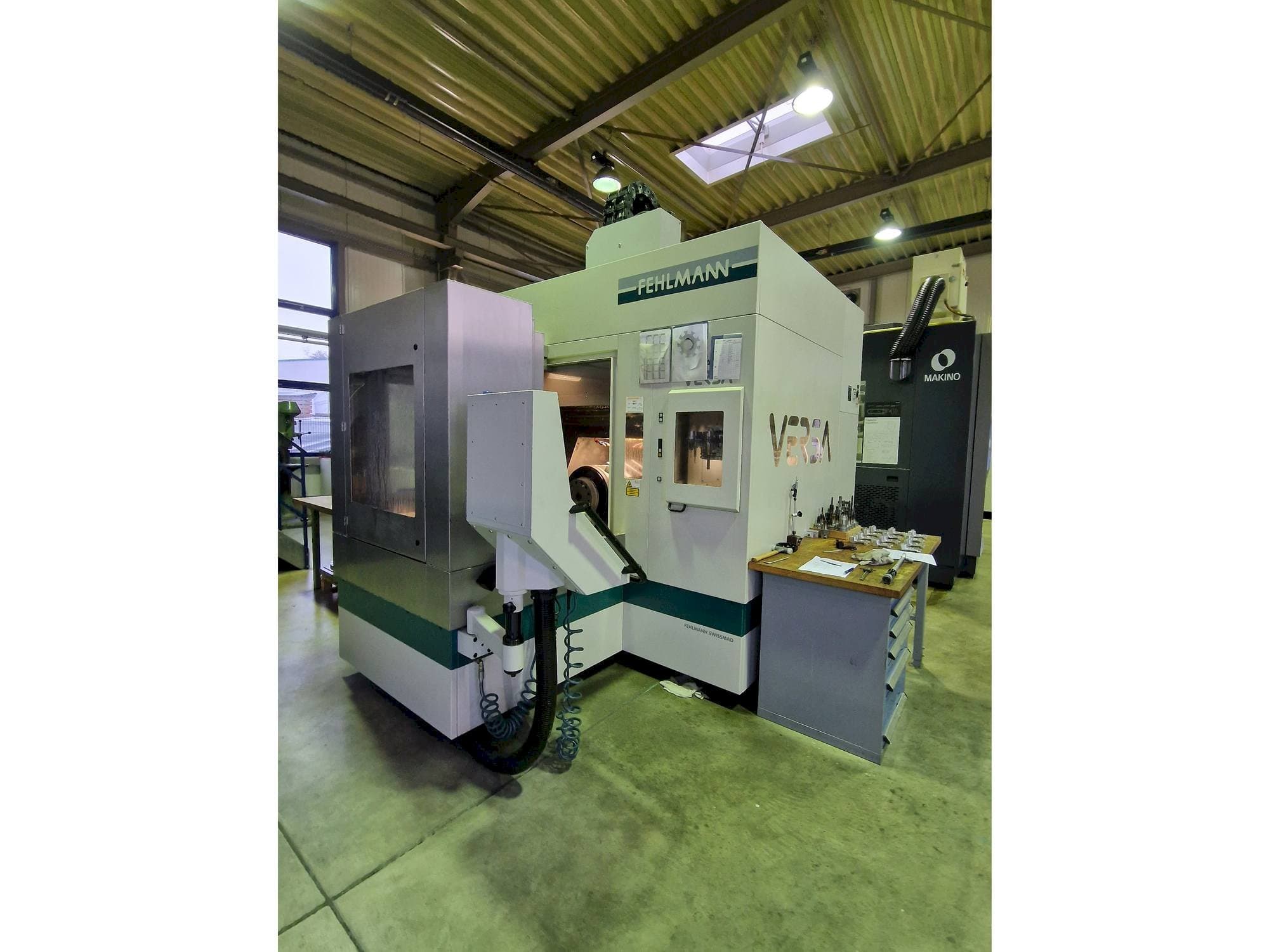 Prikaz  stroja FEHLMANN Versa P825  sprijeda