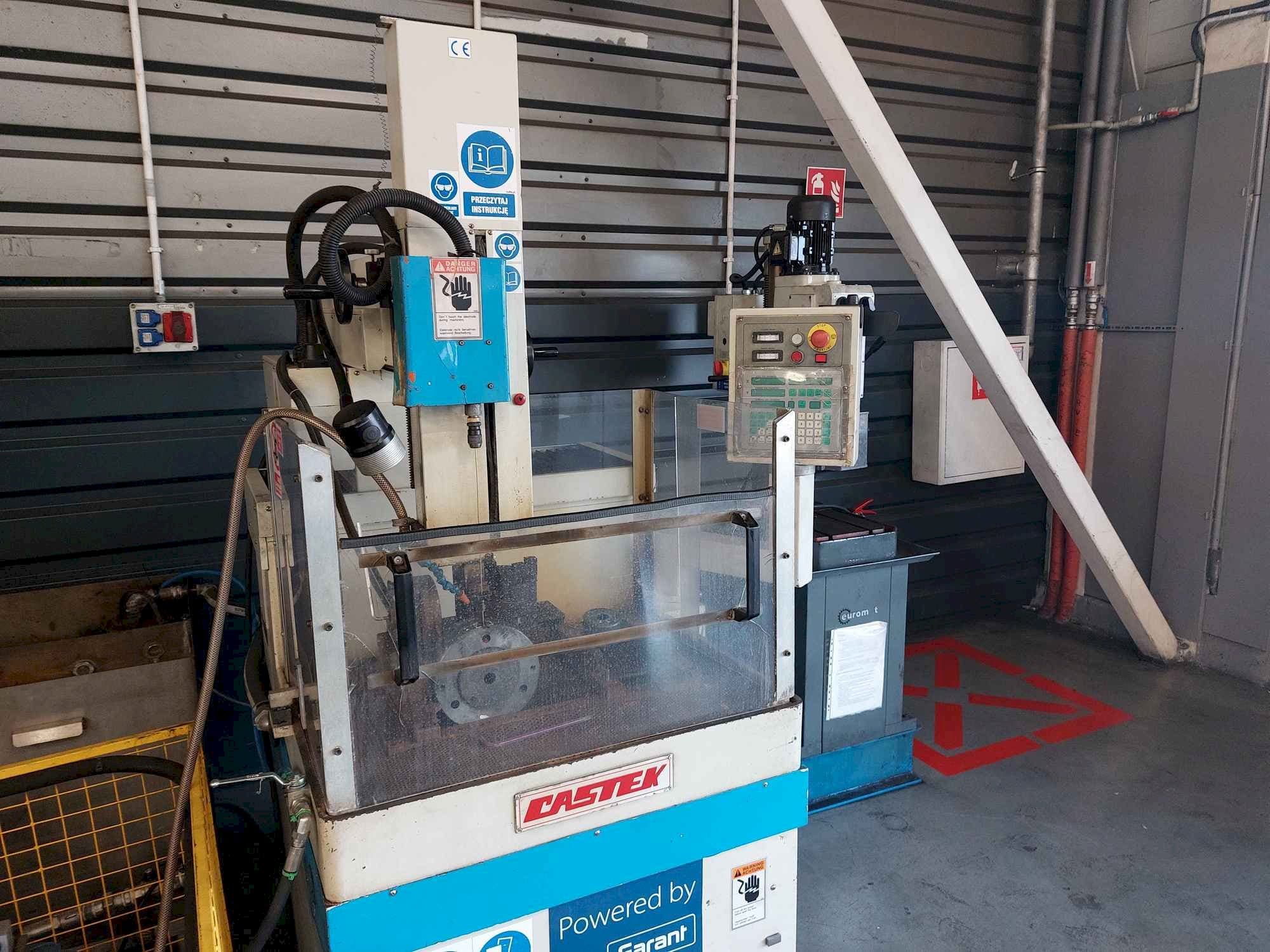 Prikaz  stroja CASTEK SD5030CE  sprijeda