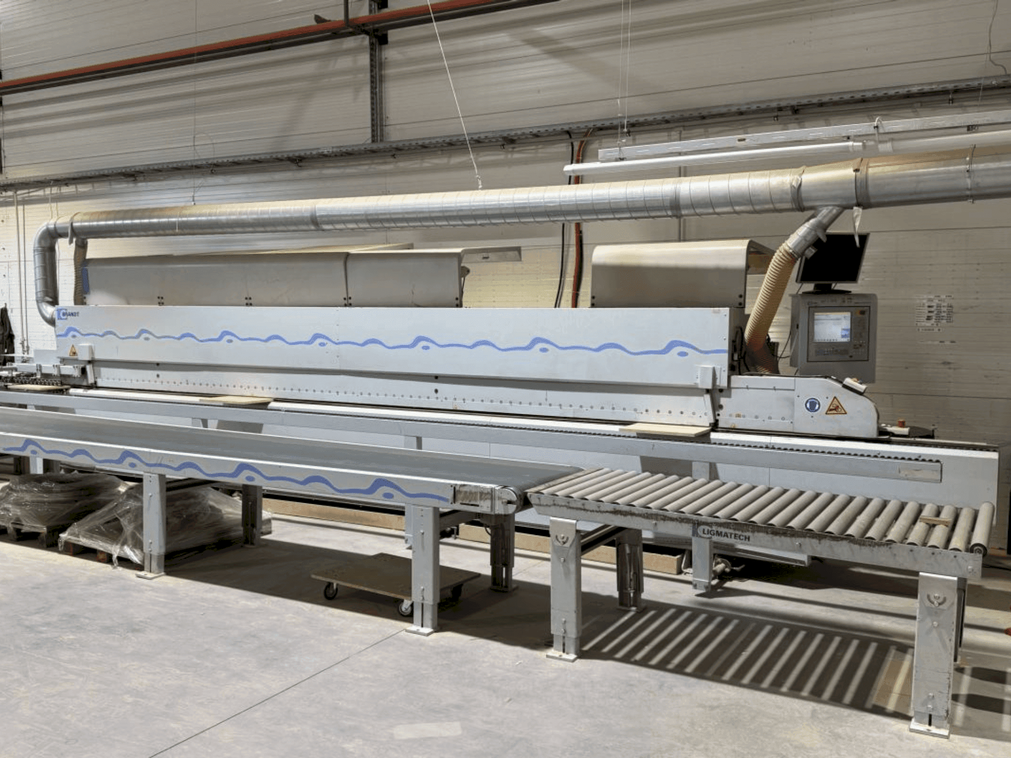 Prikaz  stroja BRANDT KDF 991  sprijeda