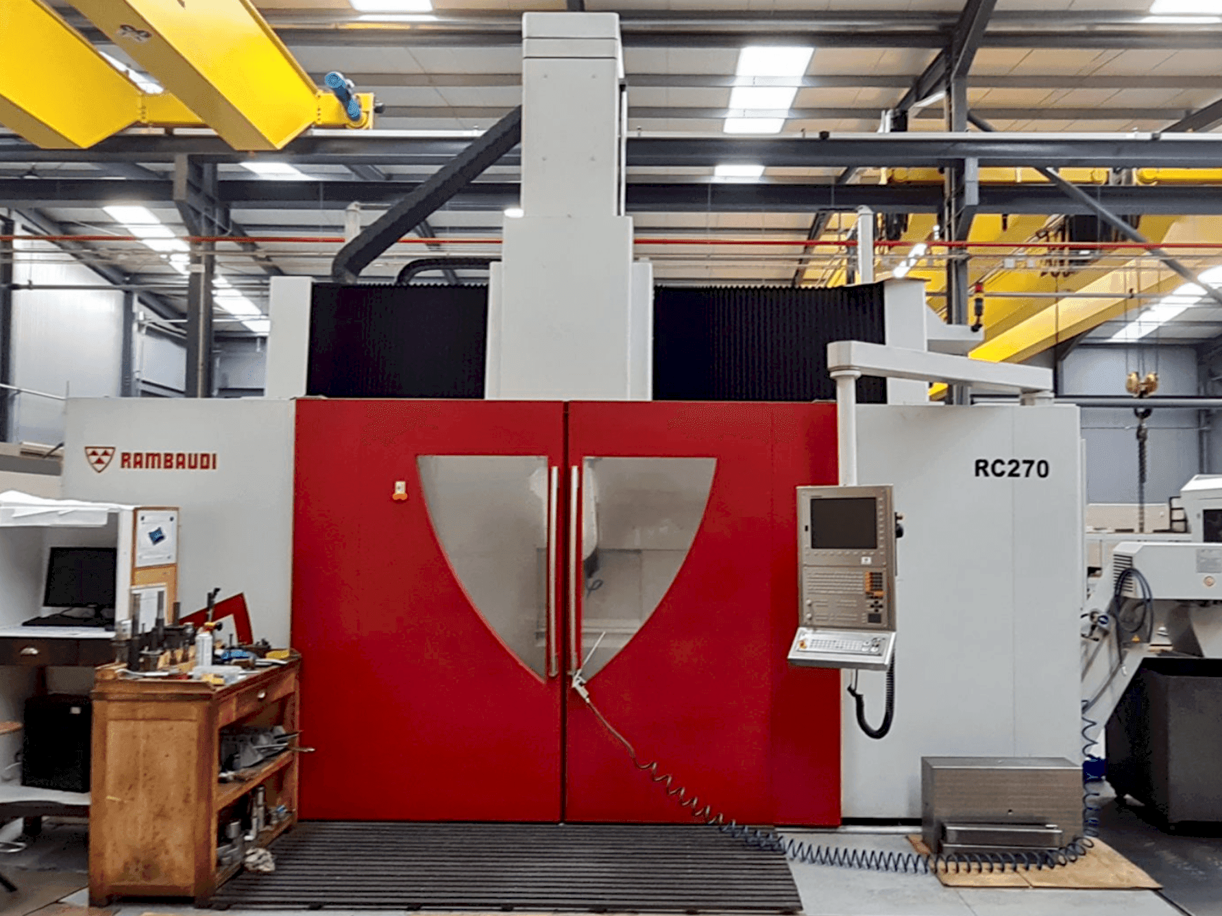 Prikaz  stroja Rambaudi RC 270  sprijeda