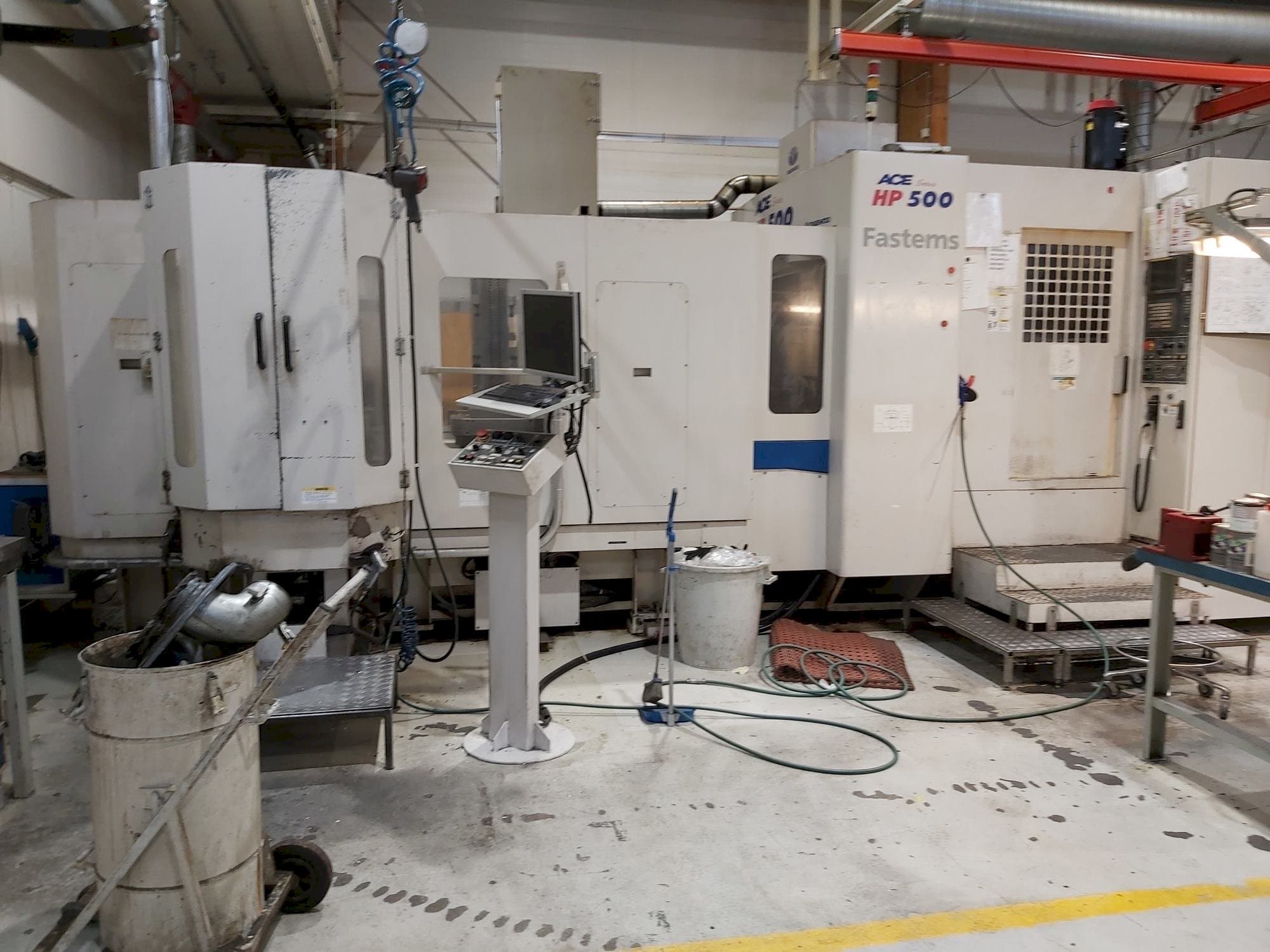 Prikaz  stroja Doosan ACE 500 HP  sprijeda