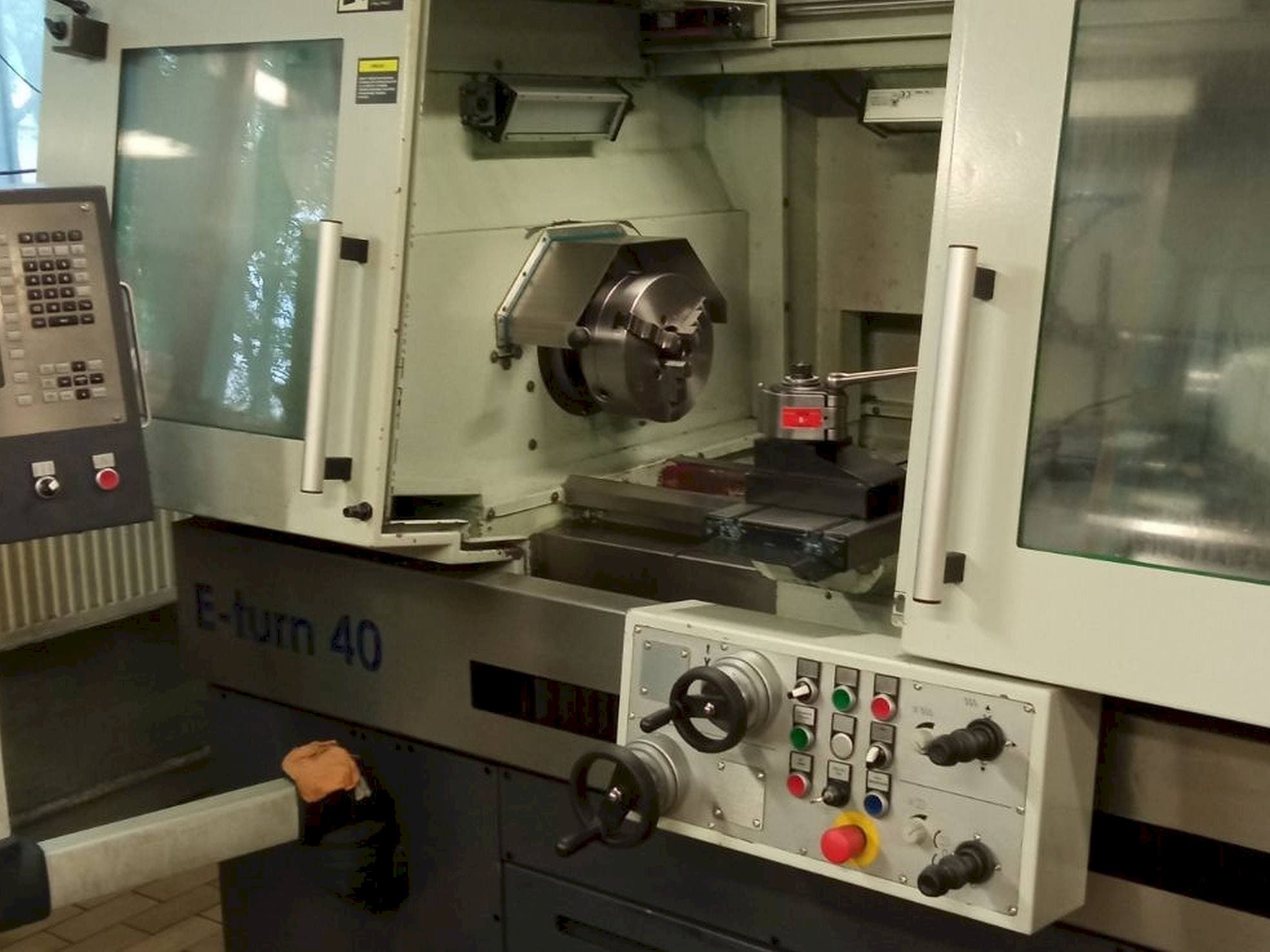 Prikaz  stroja Avia									 E-turn 40  sprijeda