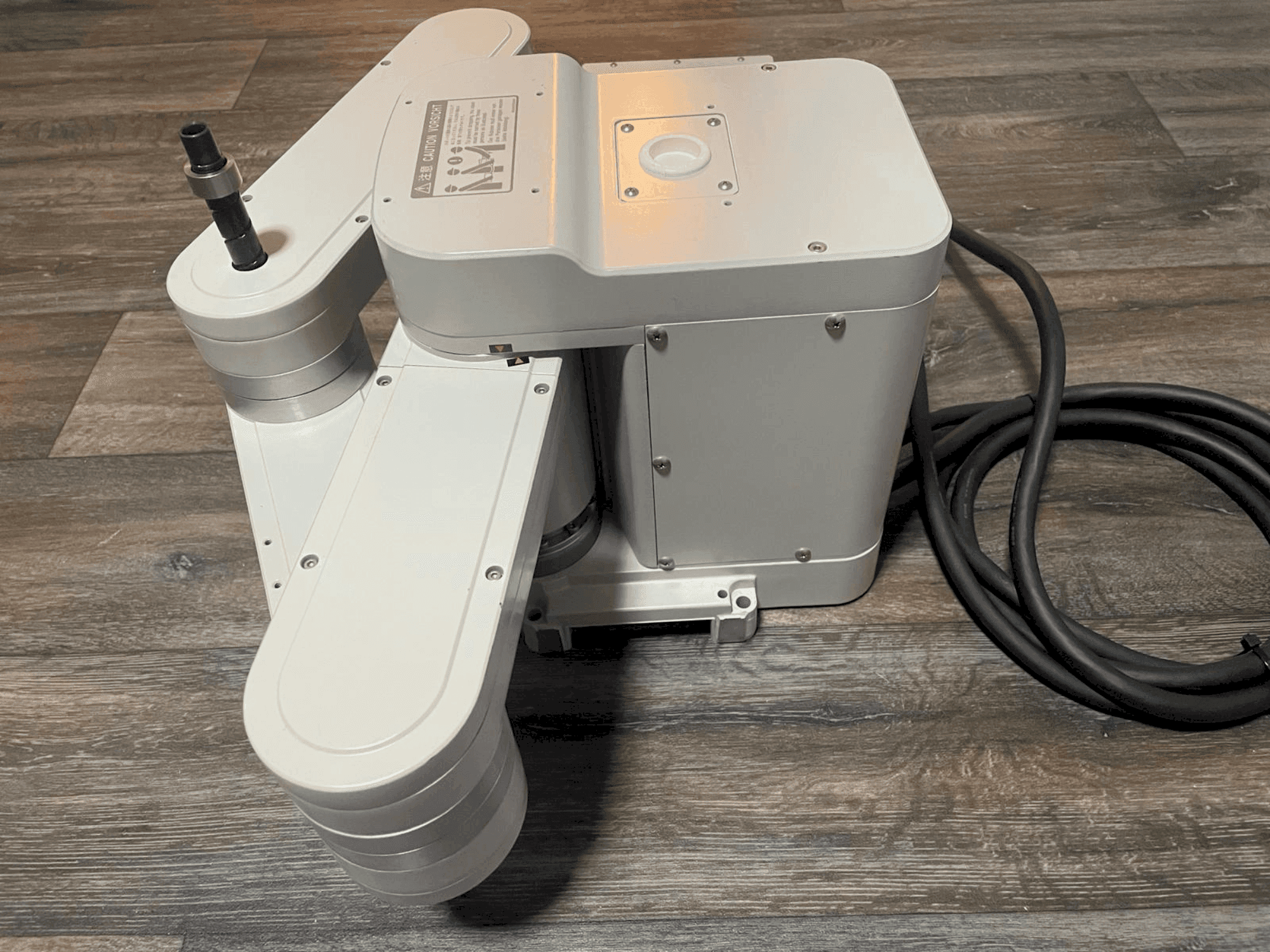 Prikaz  stroja Mitsubishi Electric PR-5AH  sprijeda