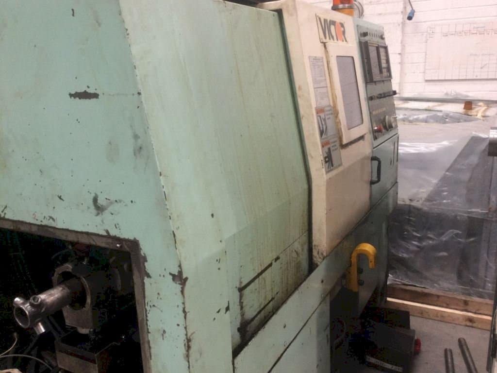 Prikaz  stroja Victor VT Plus/15  sprijeda