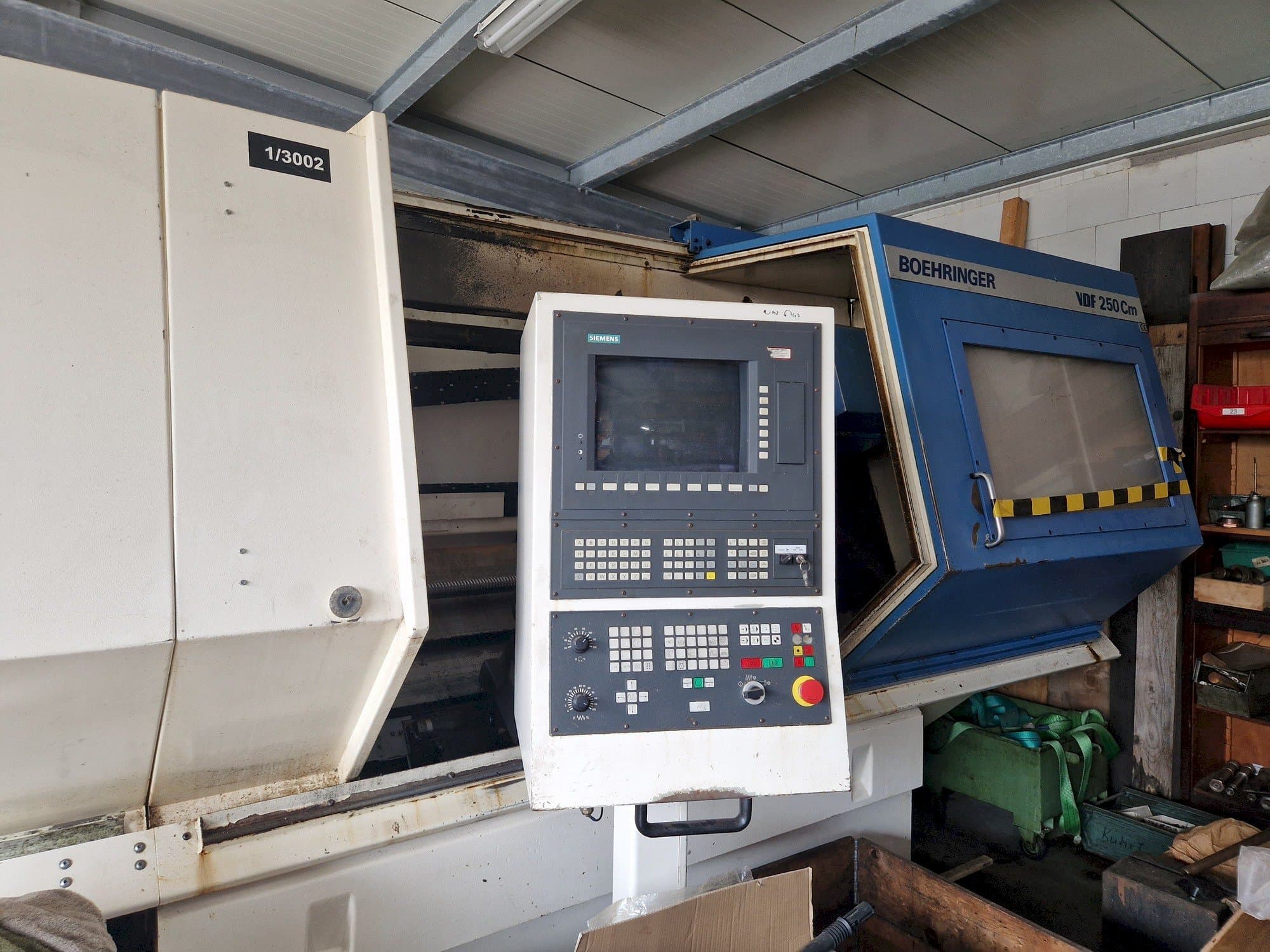 Prikaz  stroja BOEHRINGER VDF 250 Cm  sprijeda