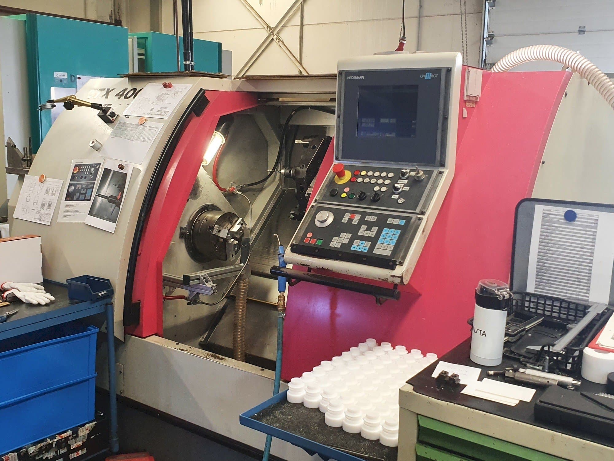 Prikaz  stroja Gildemeister CTX 400 S2  sprijeda