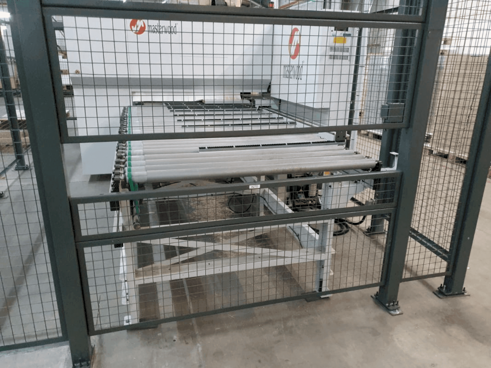 Prikaz  stroja MASTERWOOD MASTERDRILL TF 600 SA  sprijeda