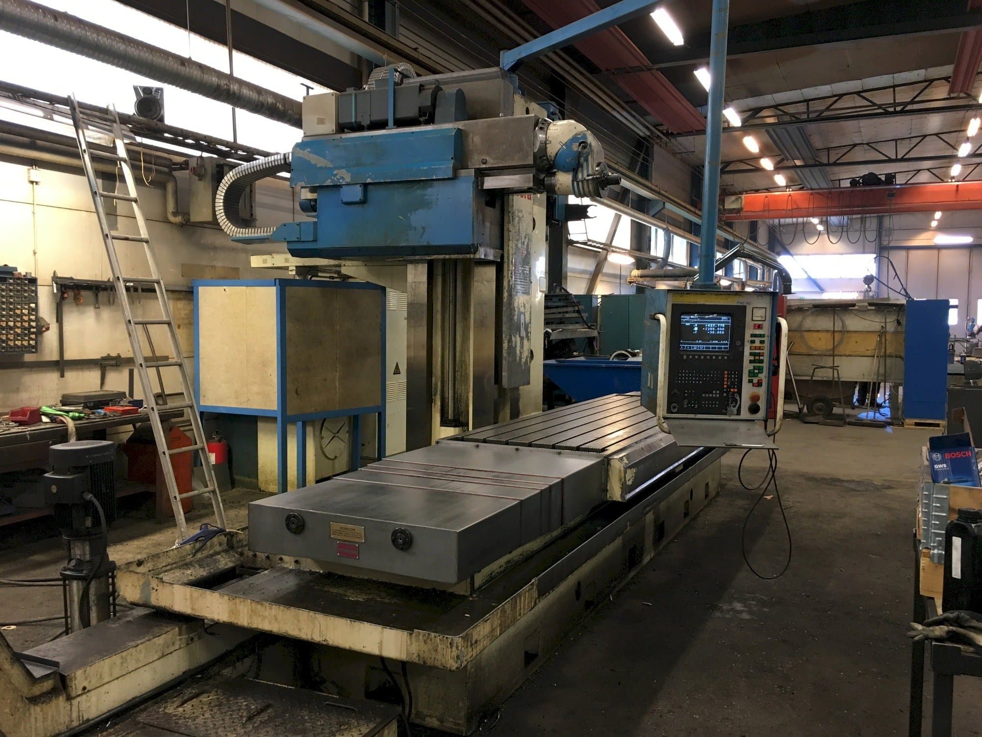 Prikaz  stroja Soraluce TR 35  sprijeda