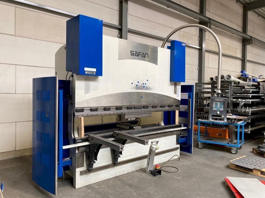 Prikaz  stroja Safan CNCL-K 170-3100 TS 2  sprijeda