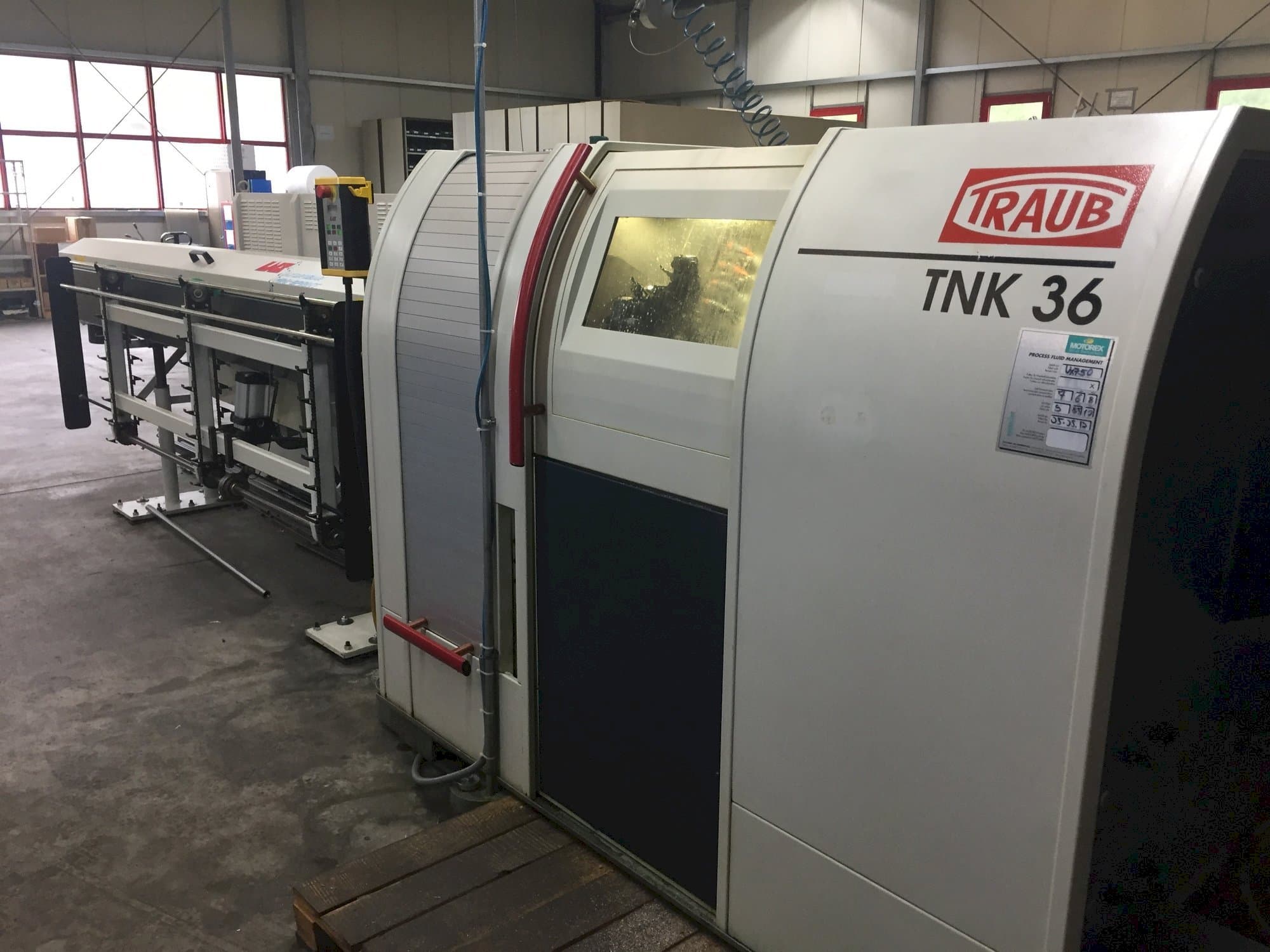 Prikaz  stroja TRAUB TNK 36  sprijeda