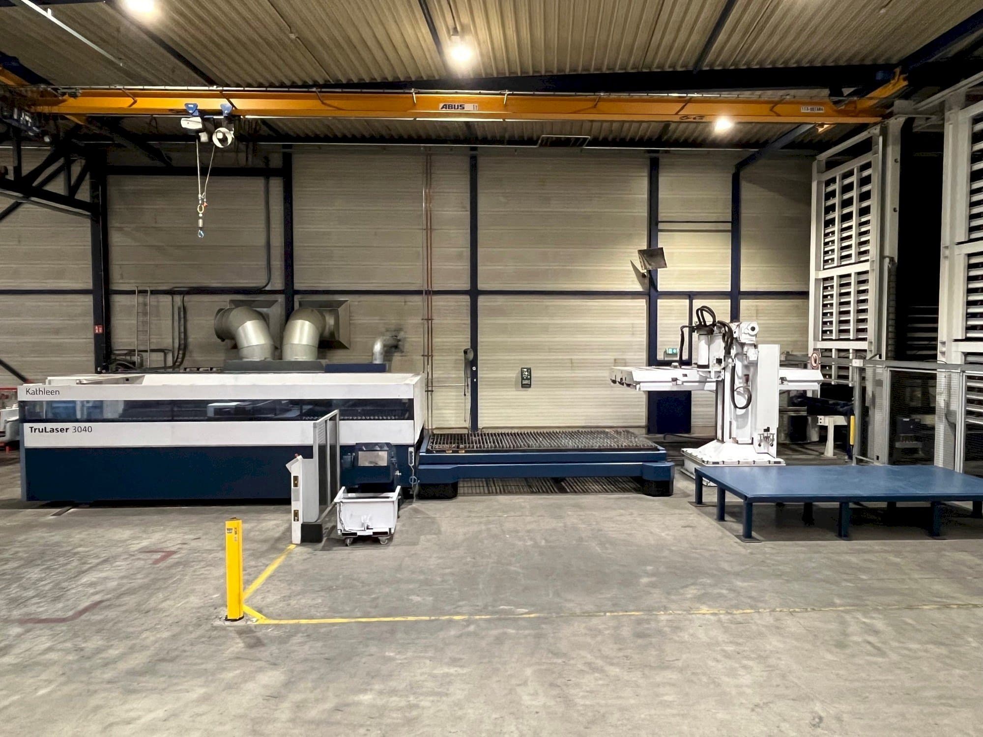 Prikaz  stroja Trumpf TruLaser 3040 6kW CO2 + Liftmaster  sprijeda