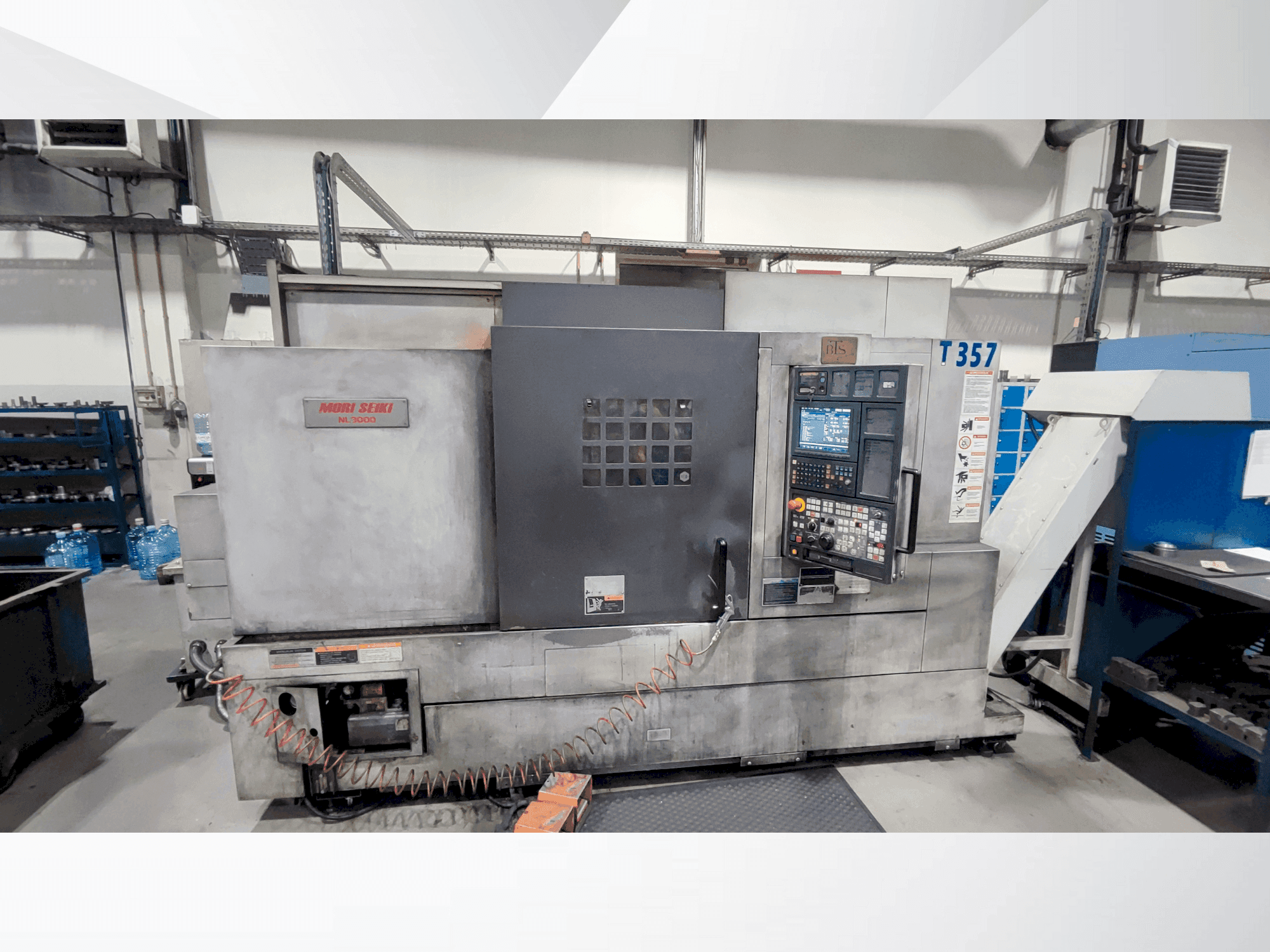 Prikaz  stroja MORI SEIKI NL 3000/700  sprijeda