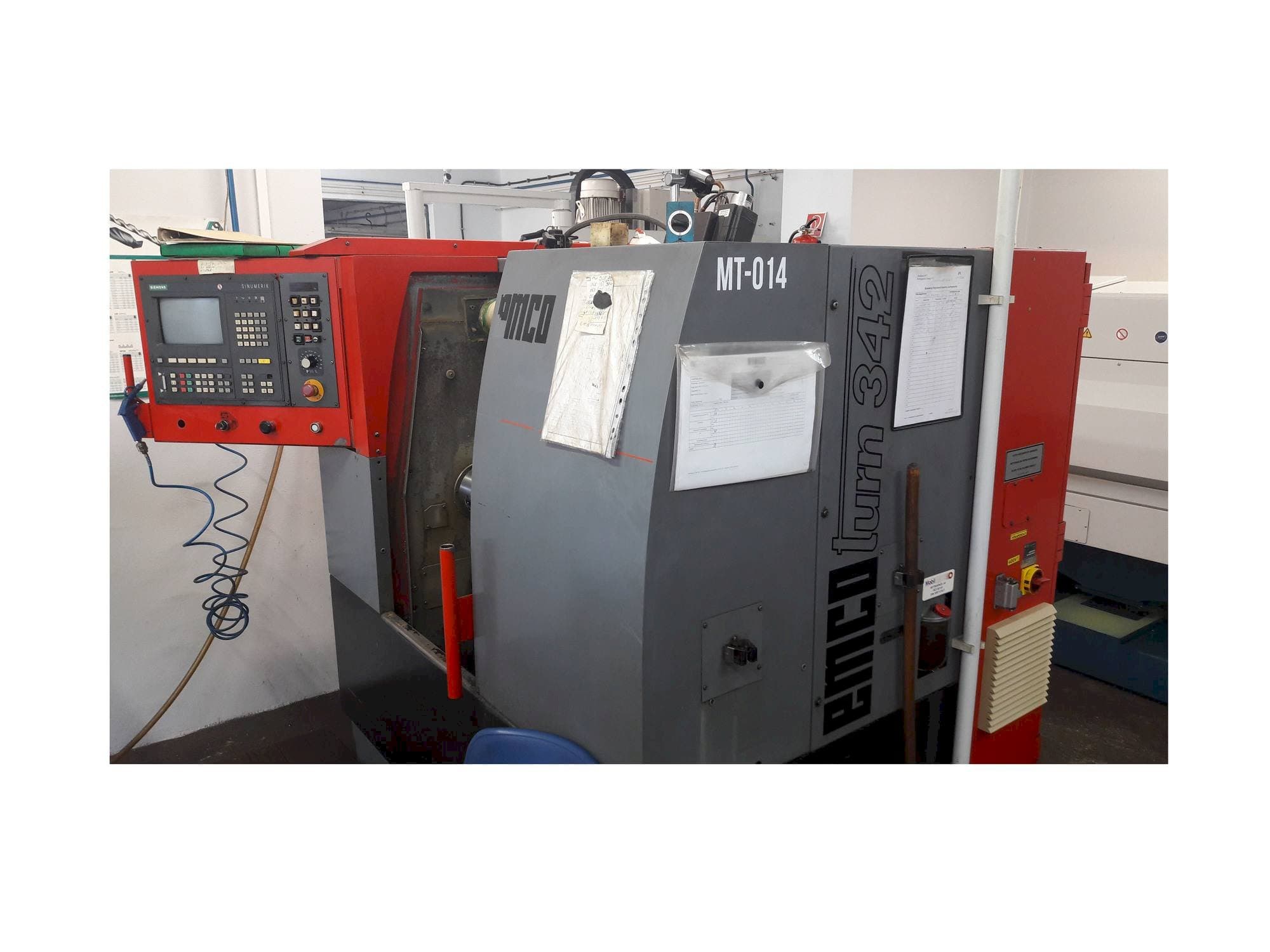 Prikaz  stroja EMCO EMCOTURN 342  sprijeda