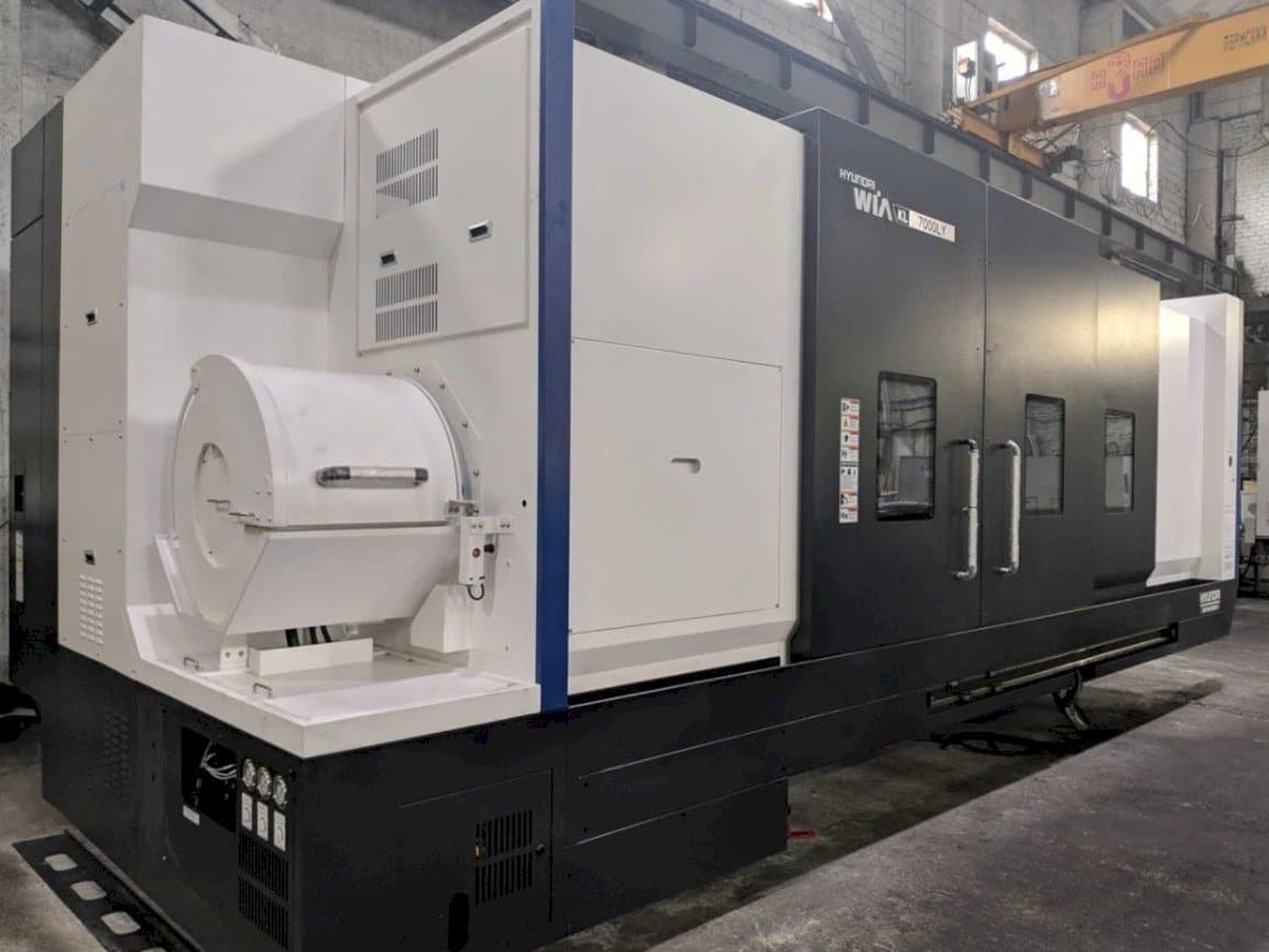 Prikaz  stroja Hyundai Wia KL 7000 LY  sprijeda