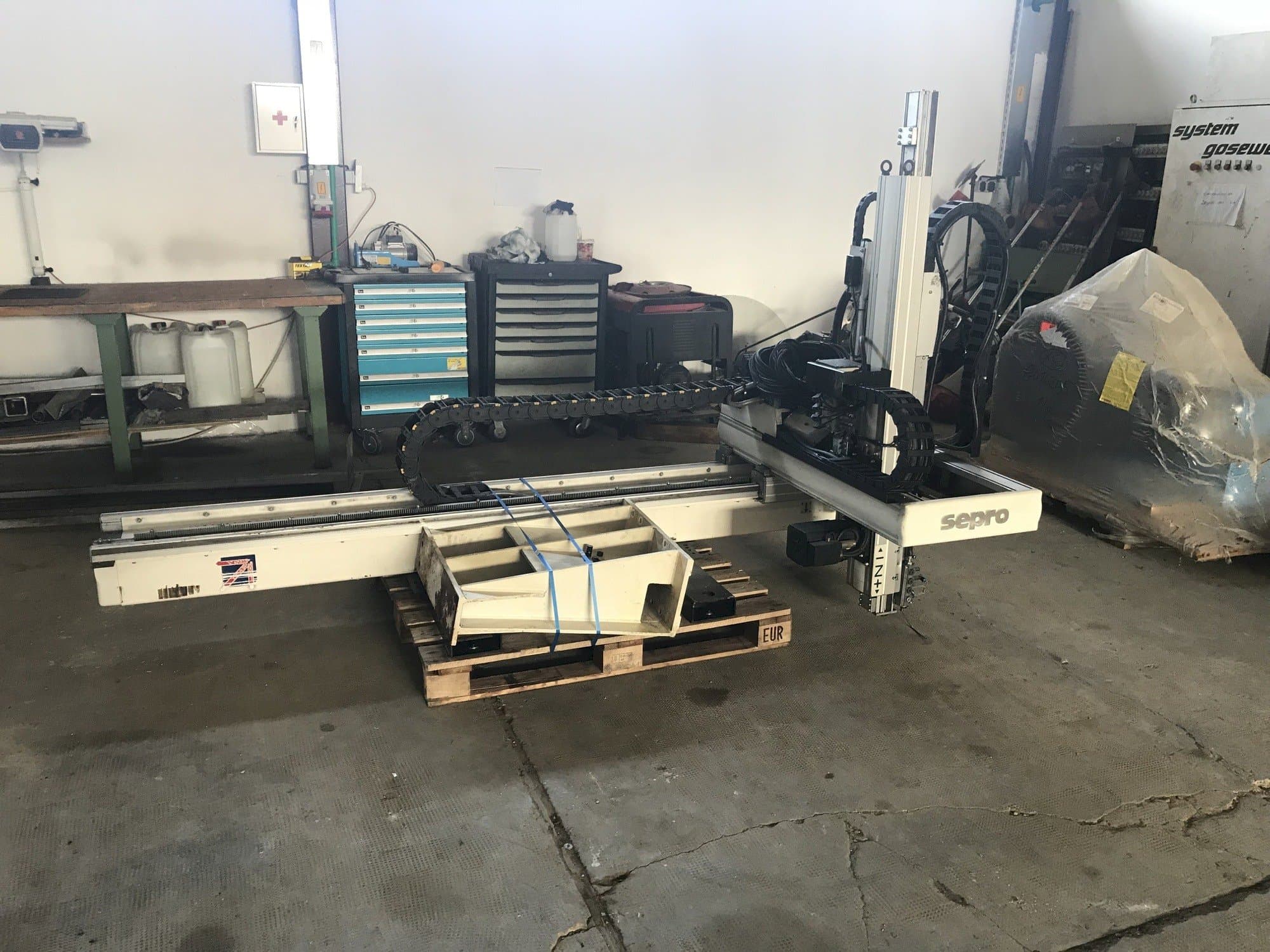 Prikaz  stroja Sepro 3021 BZ  sprijeda