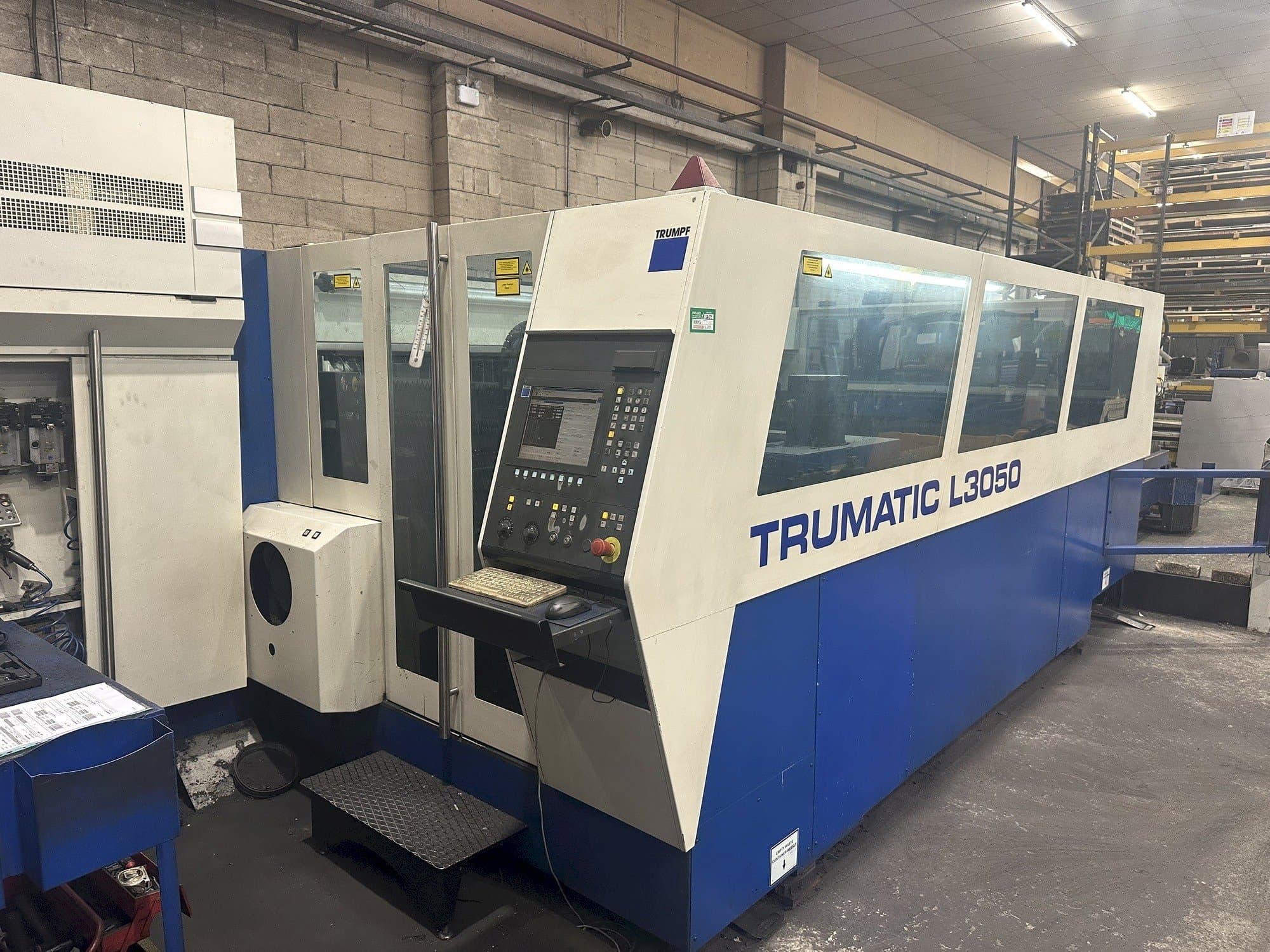 Prikaz  stroja Trumpf Trumatic L3050  sprijeda