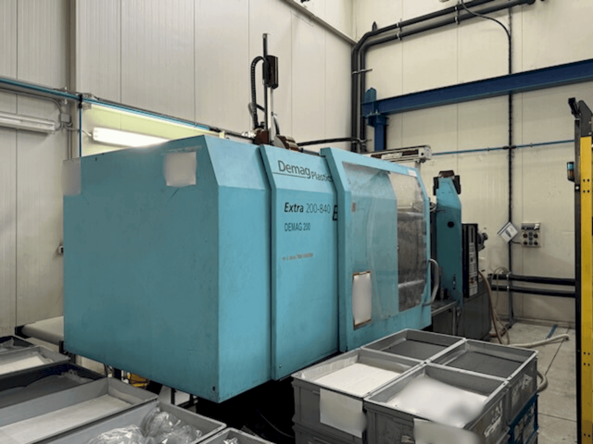 Prikaz  stroja DEMAG Extra 200-840  sprijeda