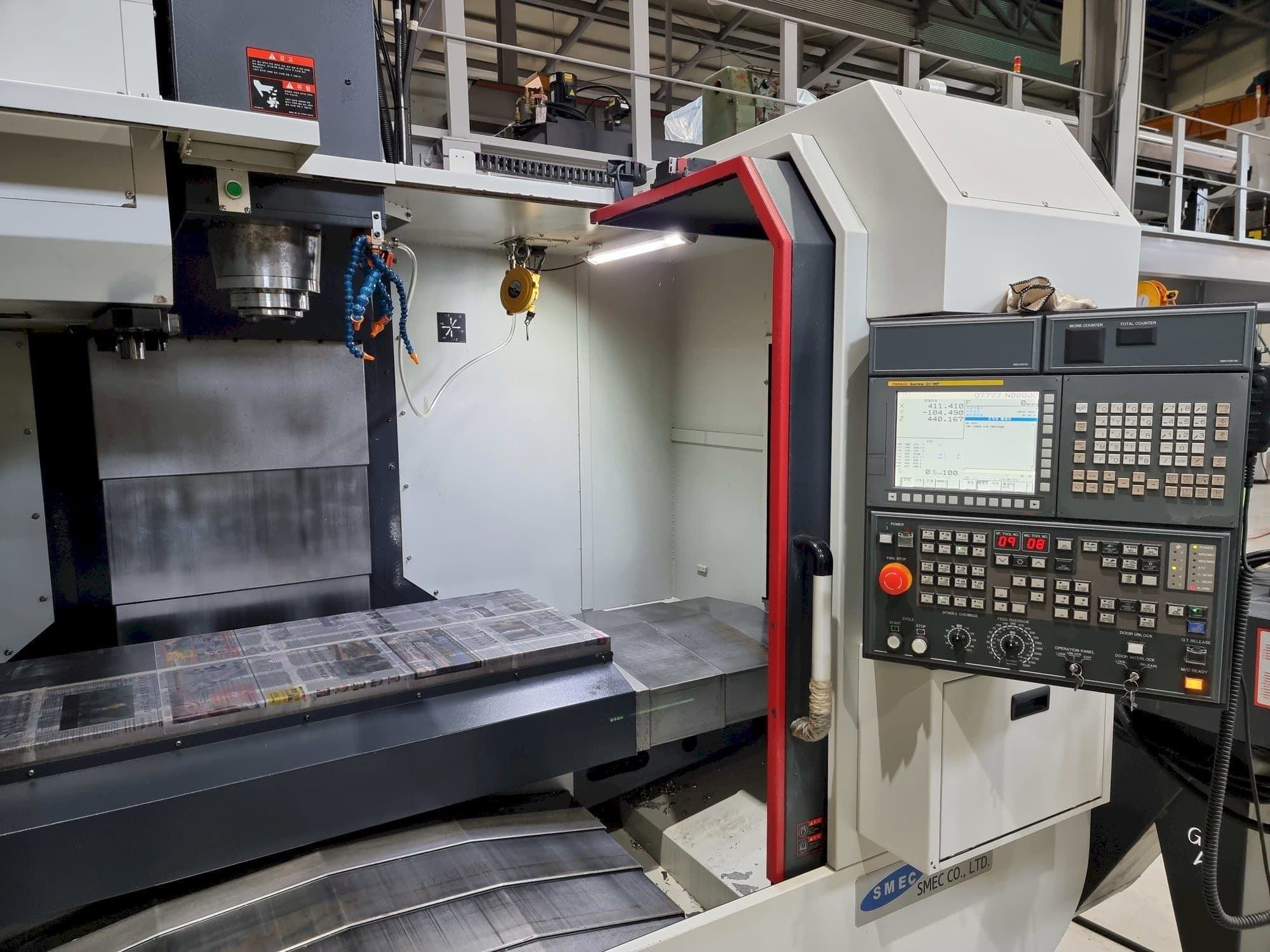 Prikaz  stroja SMEC LCV 650  sprijeda