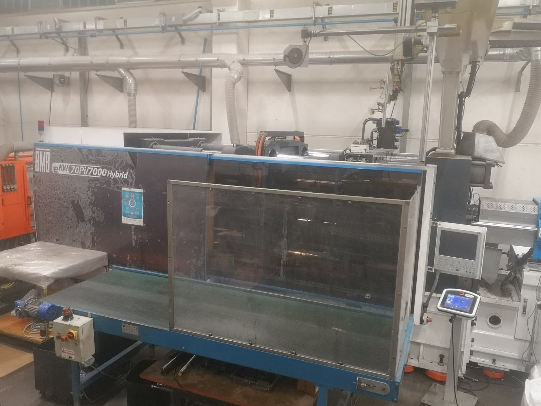 Prikaz  stroja BMB Ekw 70pi Hybrid  sprijeda