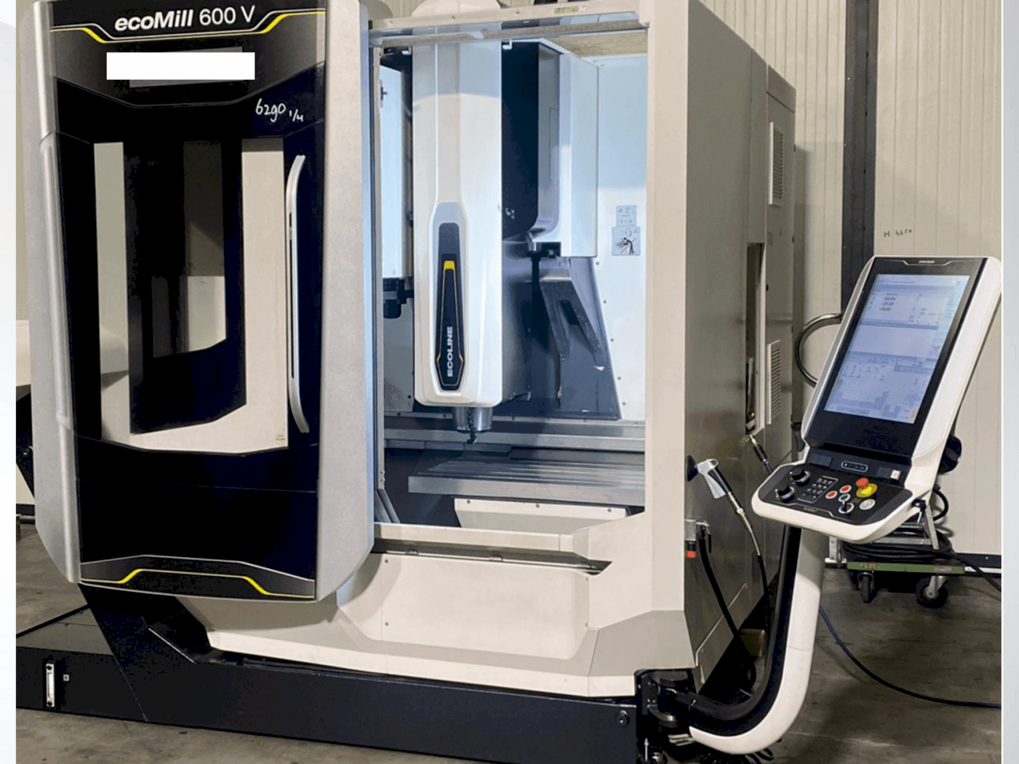 Prikaz  stroja DMG Ecomill 600V  sprijeda