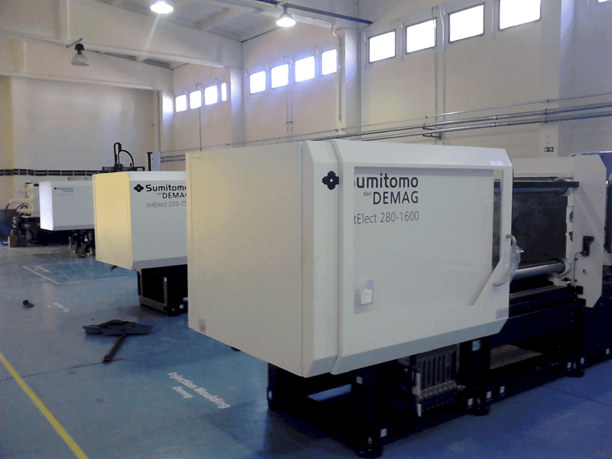 Prikaz  stroja SUMITOMO SHI DEMAG Intelect 280/685-1600  sprijeda