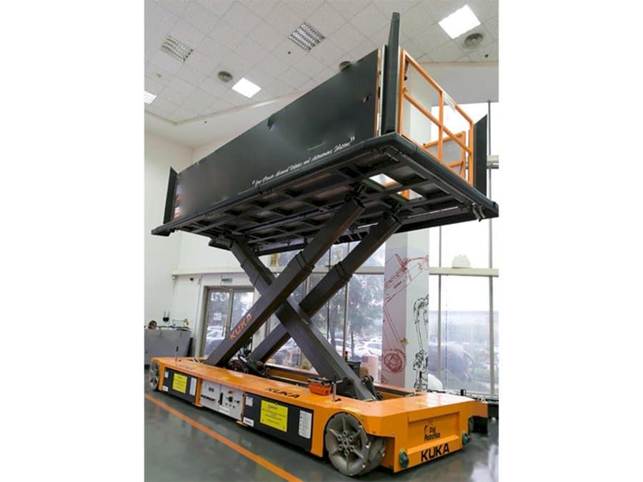 Prikaz stroja KUKA KoM TL-3 E575 1000 sprijeda