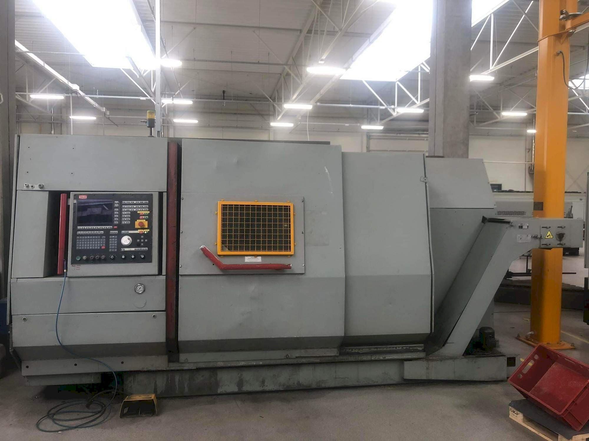 Prikaz  stroja TRAUB TNA600  sprijeda