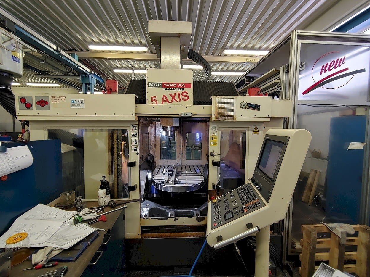 Prikaz  stroja TAJMAC-ZPS MCV 1220  sprijeda