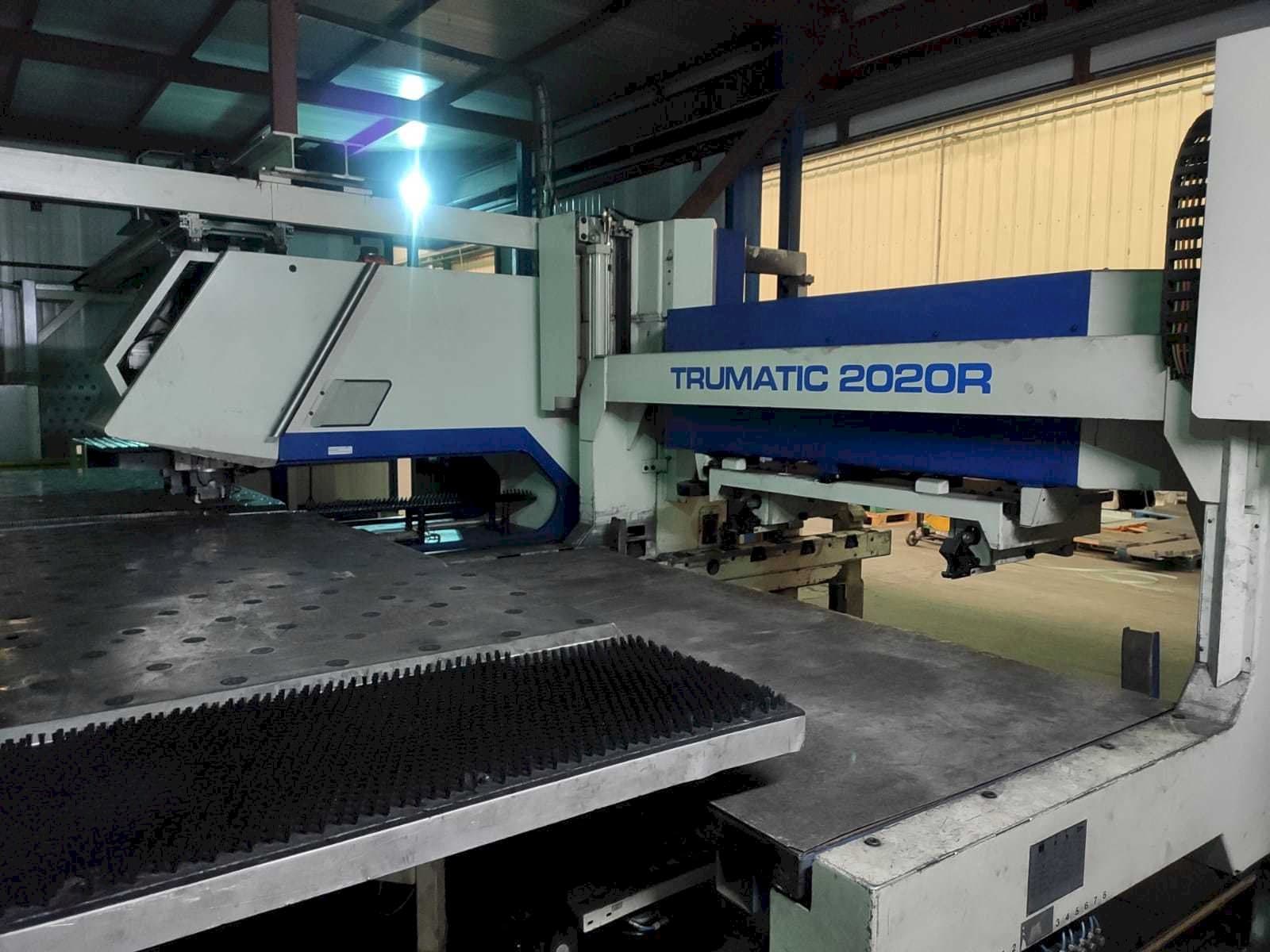 Prikaz  stroja Trumpf Trumatic 2020R  sprijeda