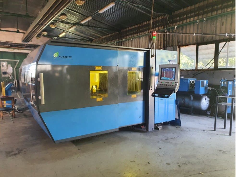 Prikaz  stroja Prima Power Platino Fiber  sprijeda