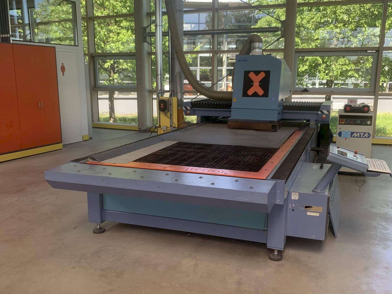 Prikaz  stroja SEI X-TYPE  sprijeda